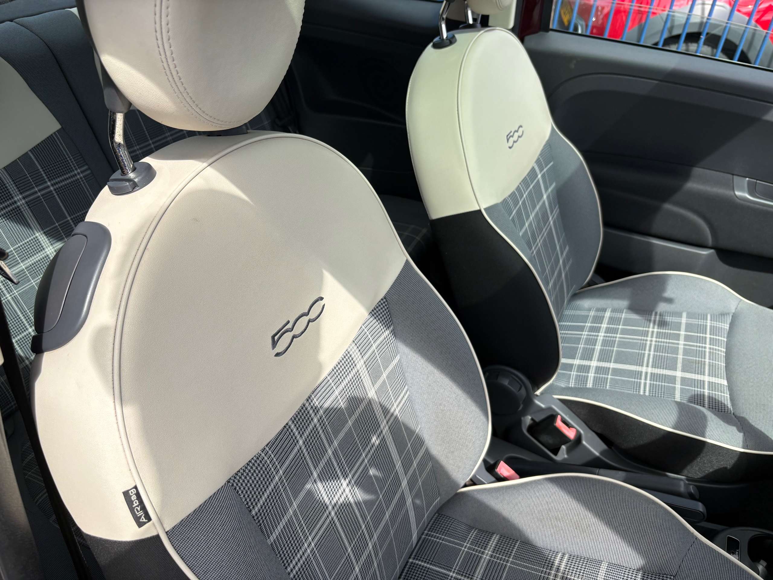 2017 FIAT 500 2017 FIAT 500