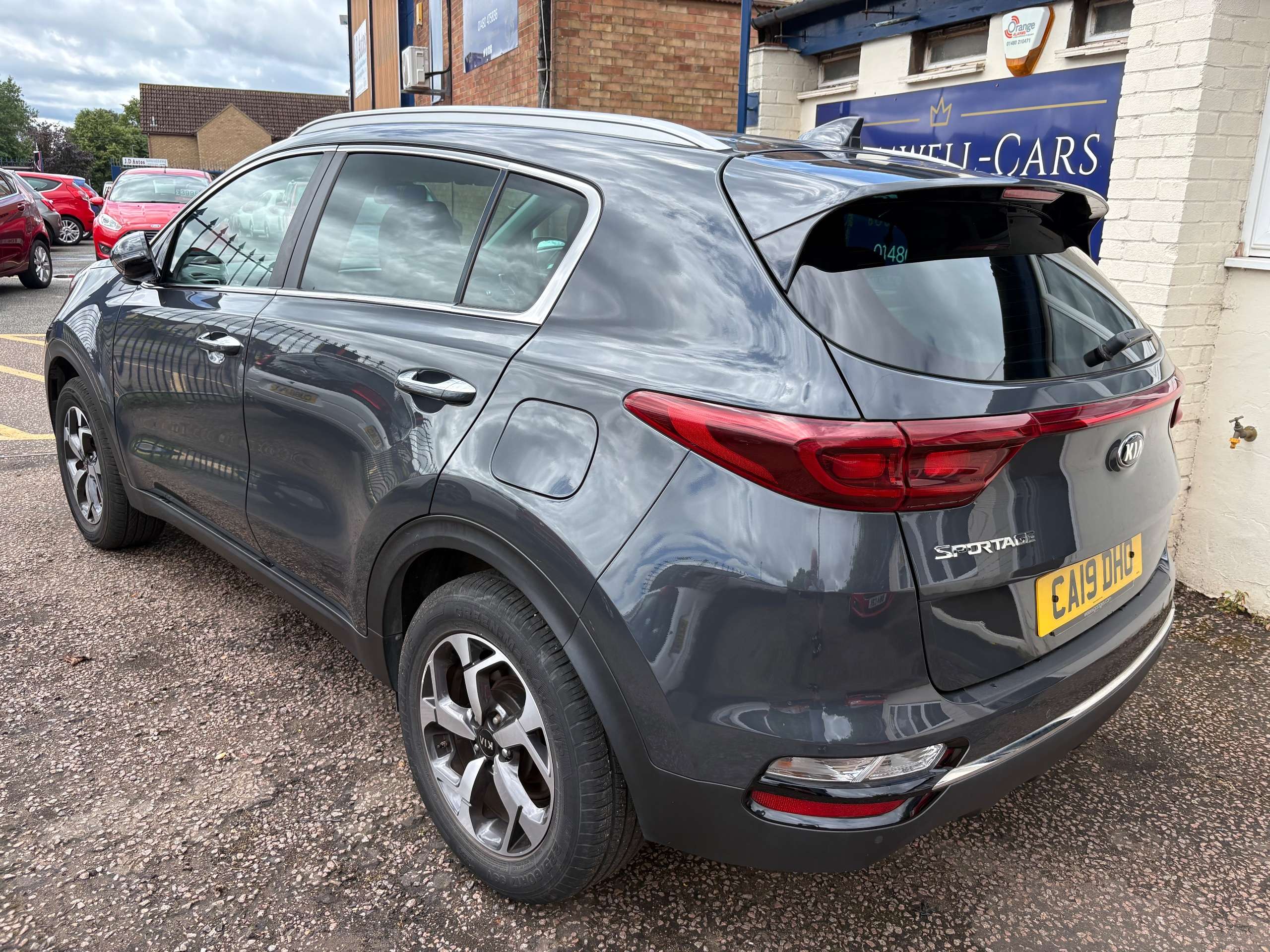 A 2019 KIA SPORTAGE 1.6 GDi 2 SUV 5Door (130 bhp) - Low Miles A 2019 KIA SPORTAGE 1.6 GDi 2 SUV 5Door (130 bhp) - Low Miles