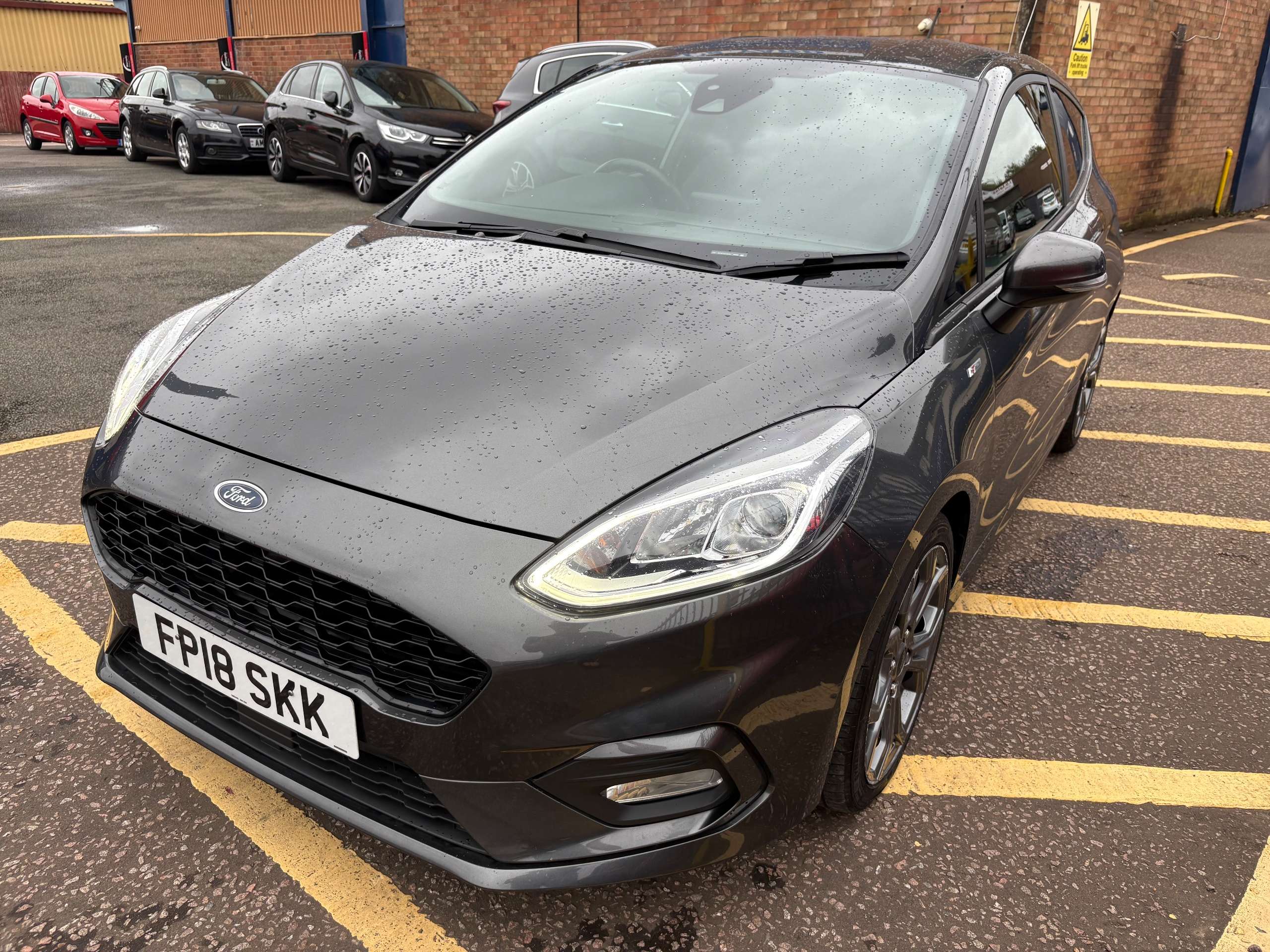 A 2018 FORD FIESTA 1.0T EcoBoost ST-Line Hatchback 3dr Petrol Manual Euro 6 (s/s) (125 ps) A 2018 FORD FIESTA 1.0T EcoBoost ST-Line Hatchback 3dr Petrol Manual Euro 6 (s/s) (125 ps)