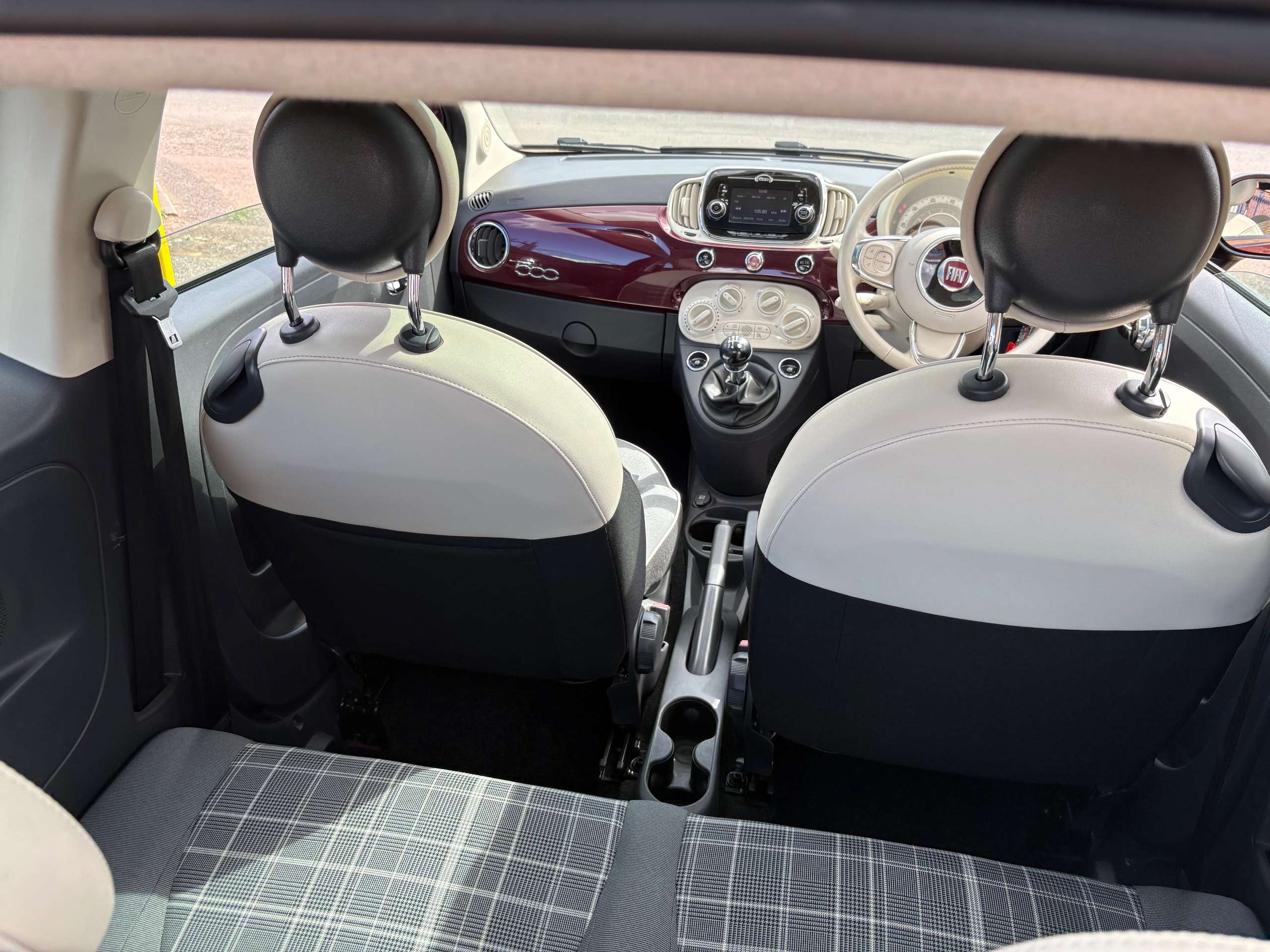 2017 FIAT 500 2017 FIAT 500