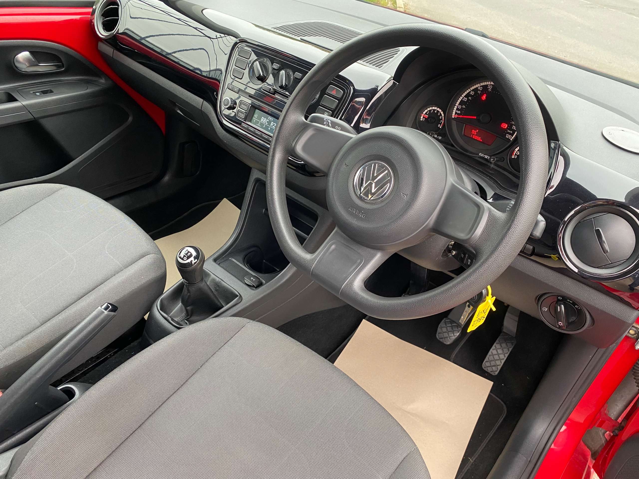 2013 VOLKSWAGEN UP 2013 VOLKSWAGEN UP