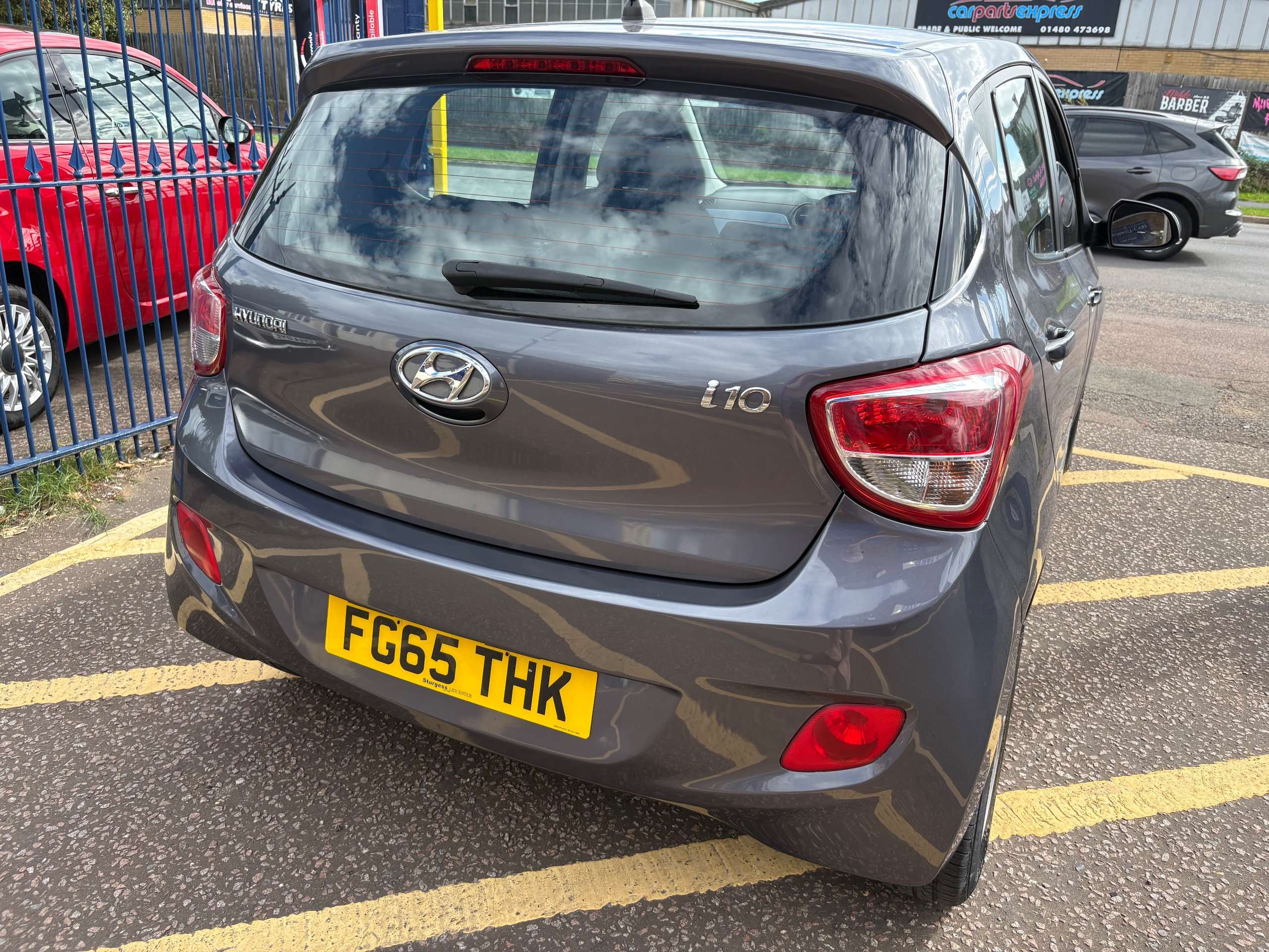 A 2015 HYUNDAI I10 (65 plate) 1.0 Premium Hatchback 5 Door - 20 Road Tax A 2015 HYUNDAI I10 (65 plate) 1.0 Premium Hatchback 5 Door - 20 Road Tax