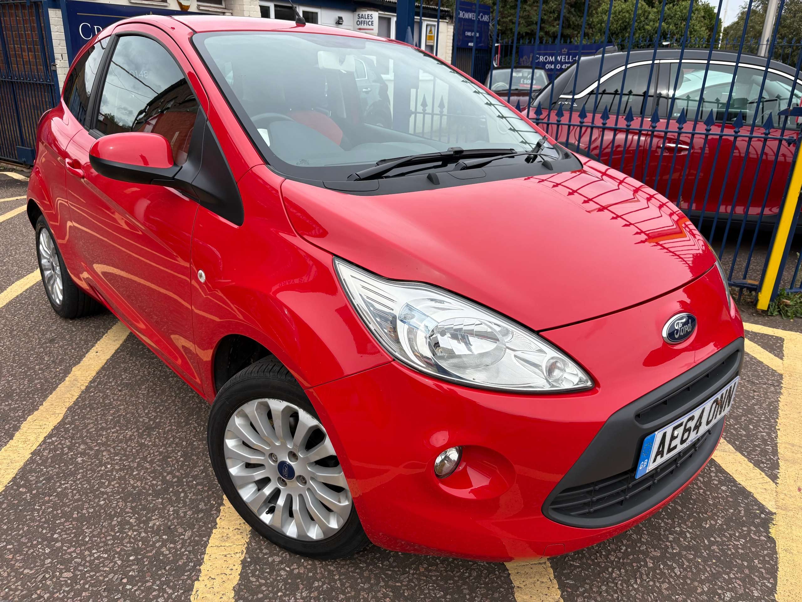 A 2014 FORD KA 1.2 Zetec Hatchback 3dr Petrol Manual Euro 5 (s/s) (69 ps) A 2014 FORD KA 1.2 Zetec Hatchback 3dr Petrol Manual Euro 5 (s/s) (69 ps)