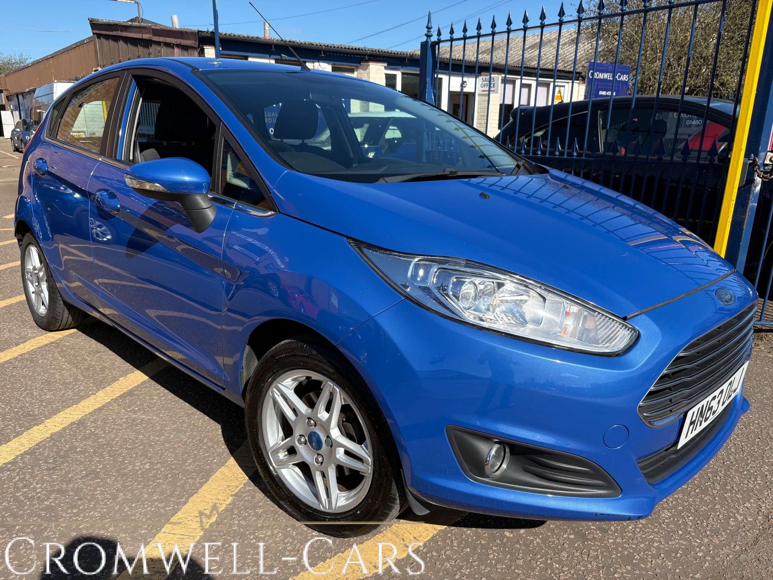 A 2013 FORD FIESTA (63 plate) 1.0T EcoBoost Zetec Hatchback 5 Door (100 ps) A 2013 FORD FIESTA (63 plate) 1.0T EcoBoost Zetec Hatchback 5 Door (100 ps)