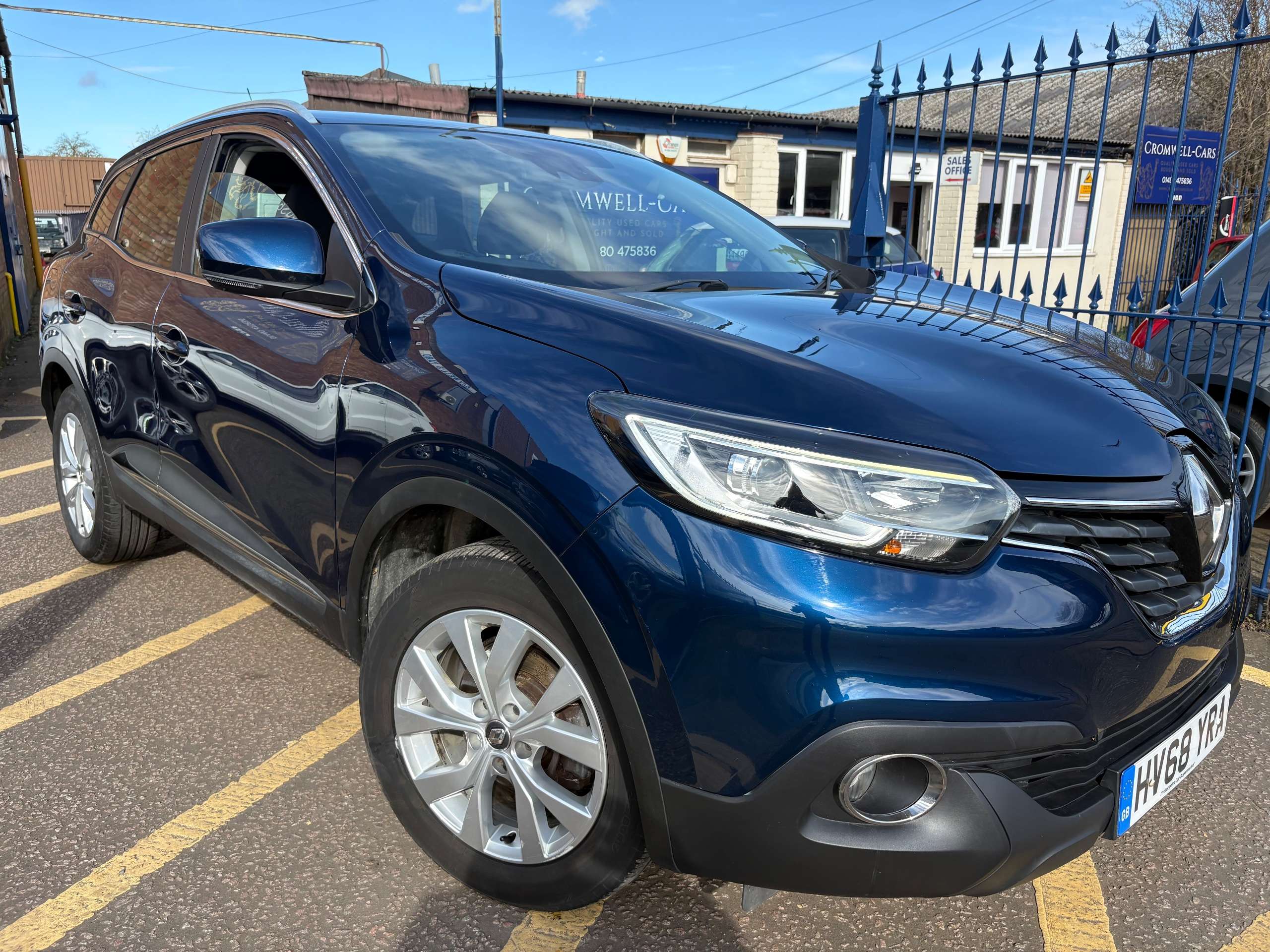 A 2018 RENAULT KADJAR (68 plate) 1.3 TCe Dynamique Nav SUV 5dr Petrol Manual Euro 6 (s/s) (140 ps) A 2018 RENAULT KADJAR (68 plate) 1.3 TCe Dynamique Nav SUV 5dr Petrol Manual Euro 6 (s/s) (140 ps)