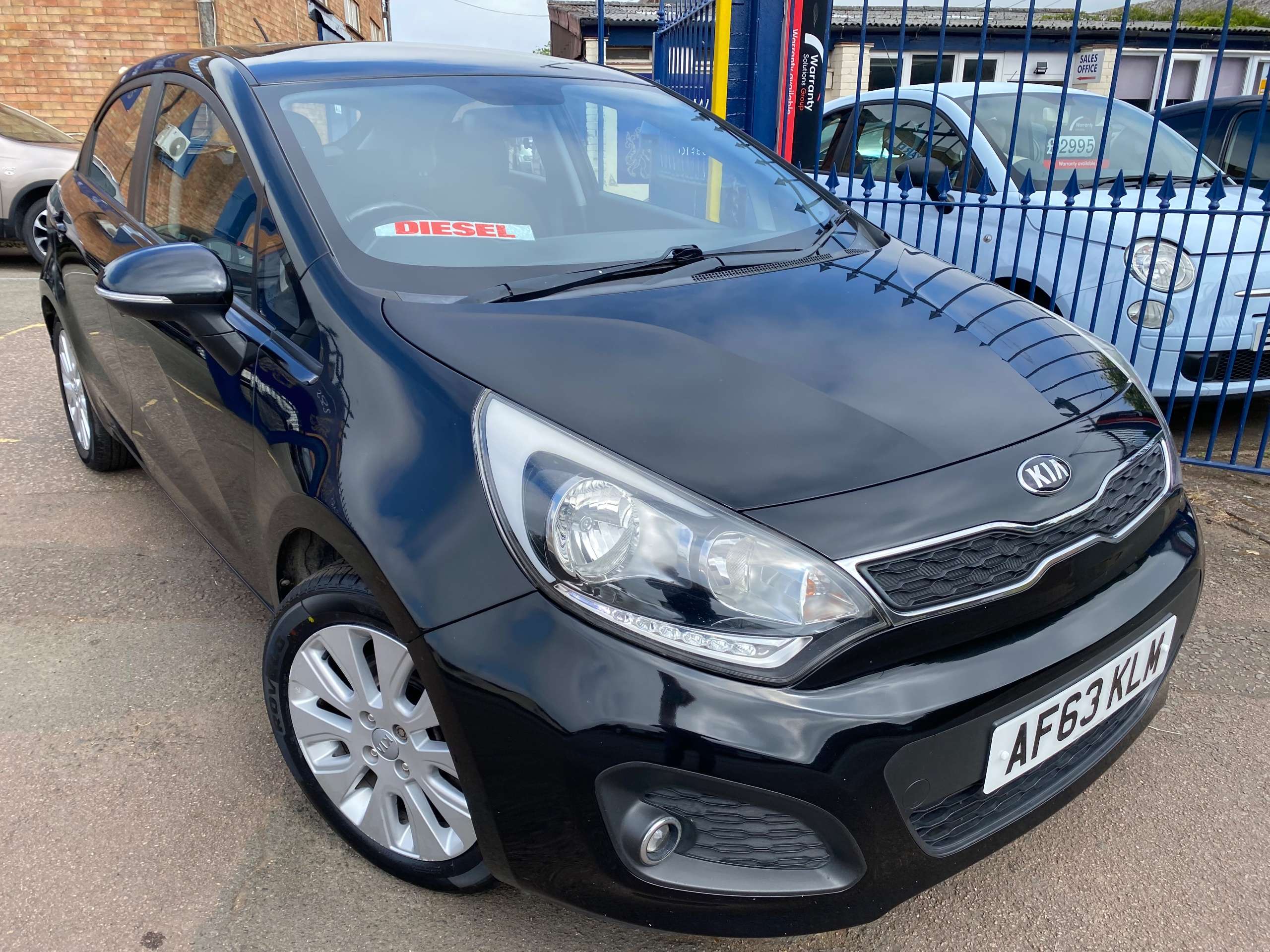 2013 KIA RIO 2013 KIA RIO