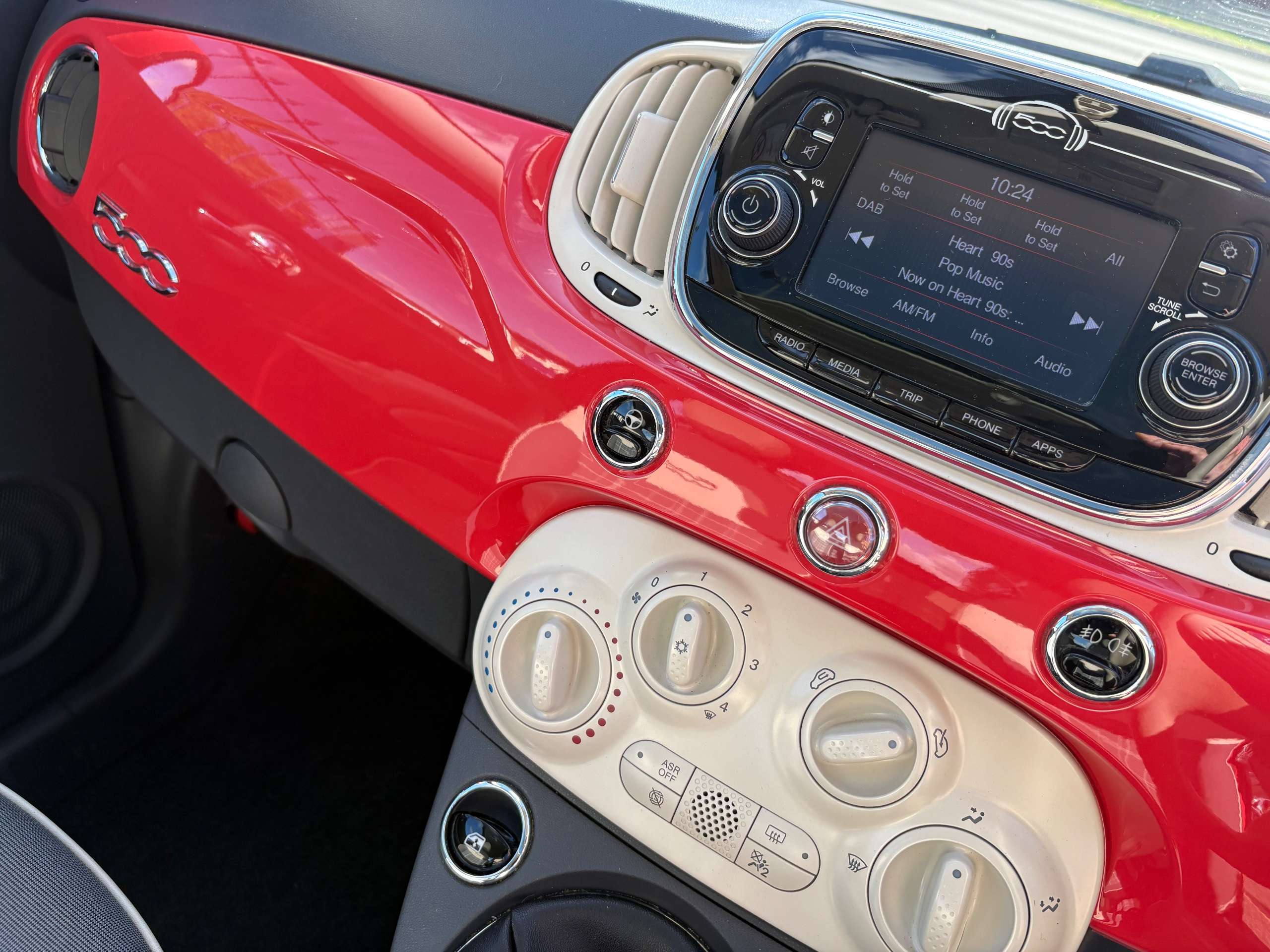 2016 FIAT 500 2016 FIAT 500