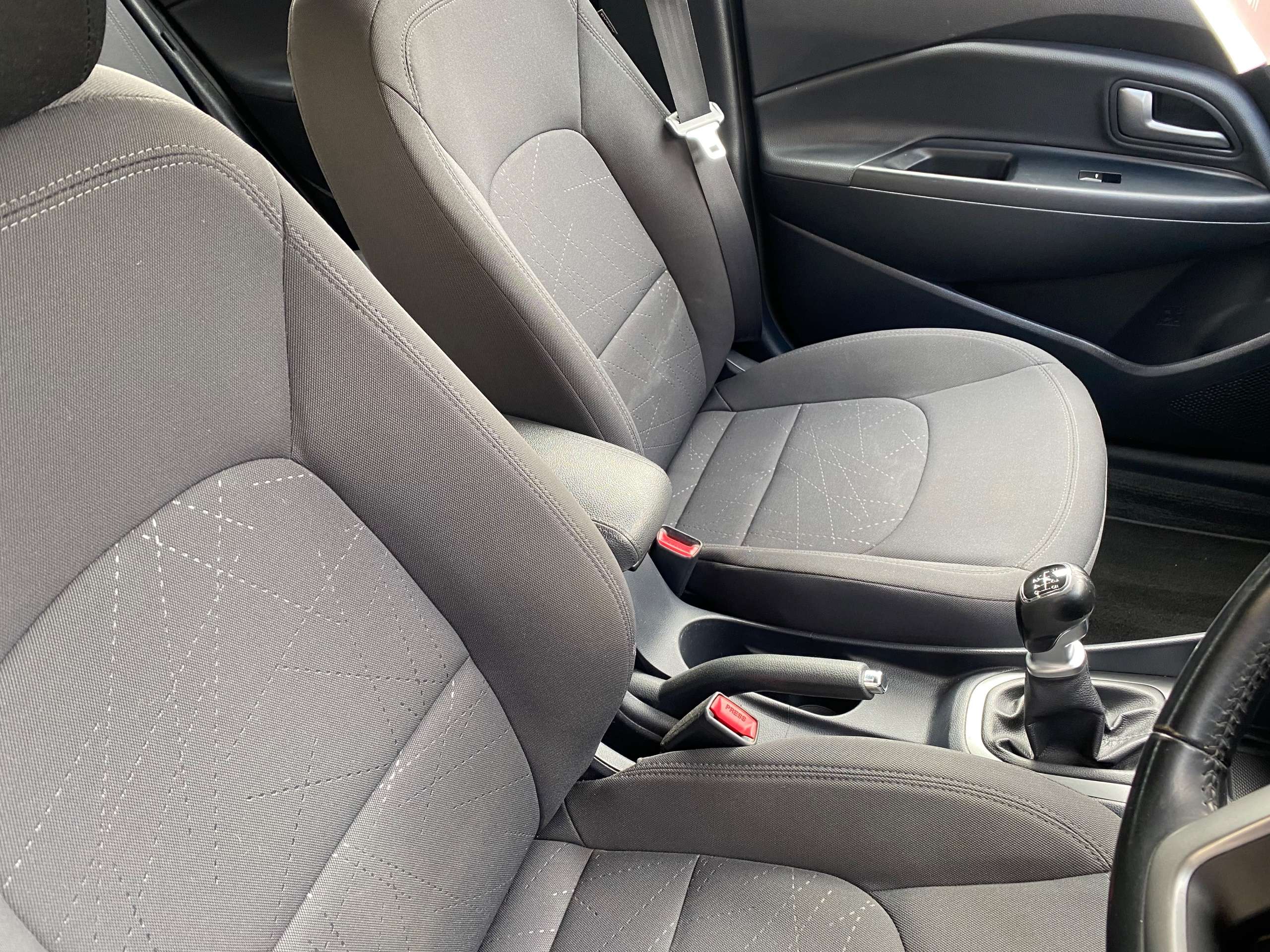 2013 KIA RIO 2013 KIA RIO