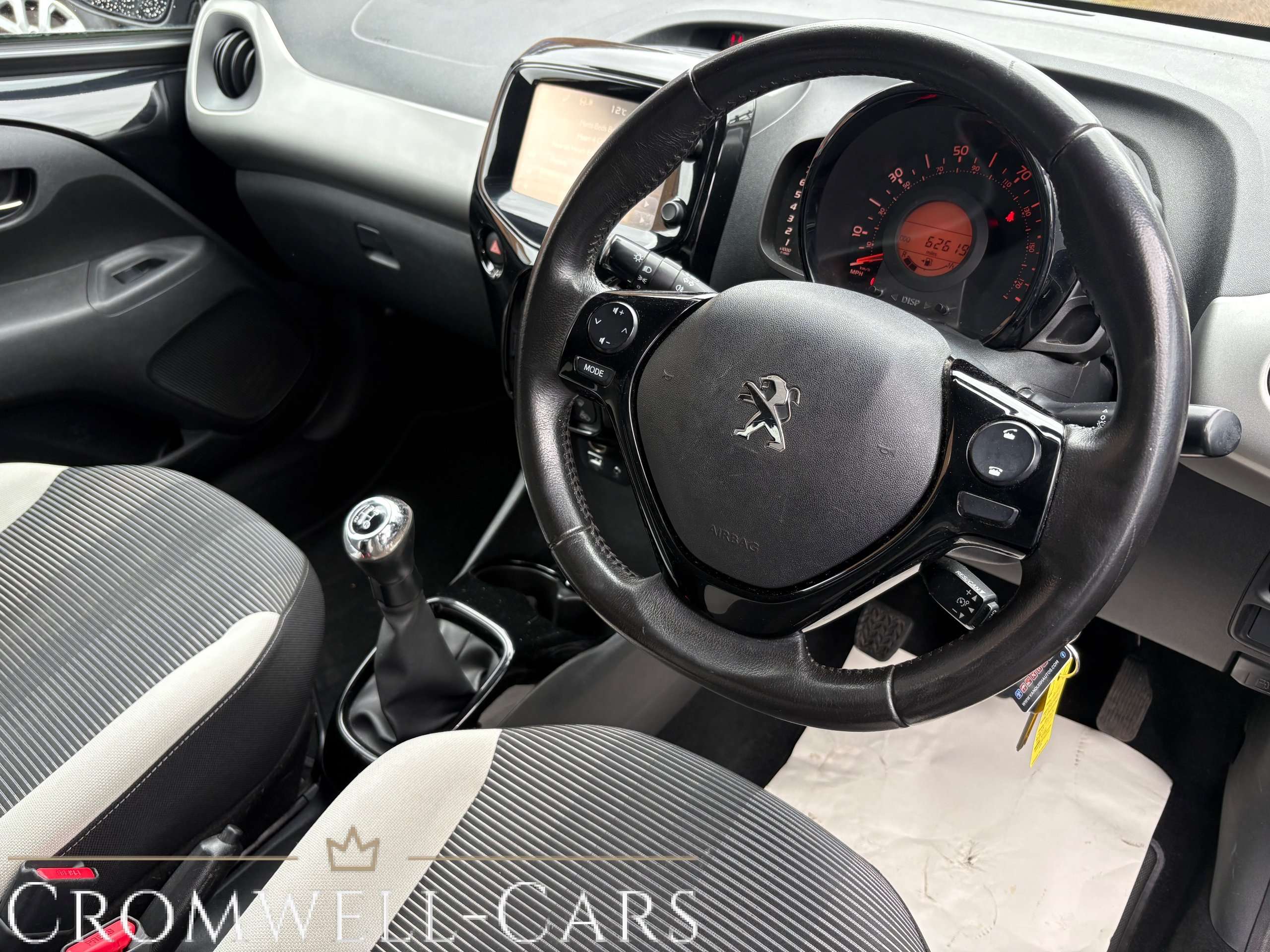 2015 PEUGEOT 108 2015 PEUGEOT 108