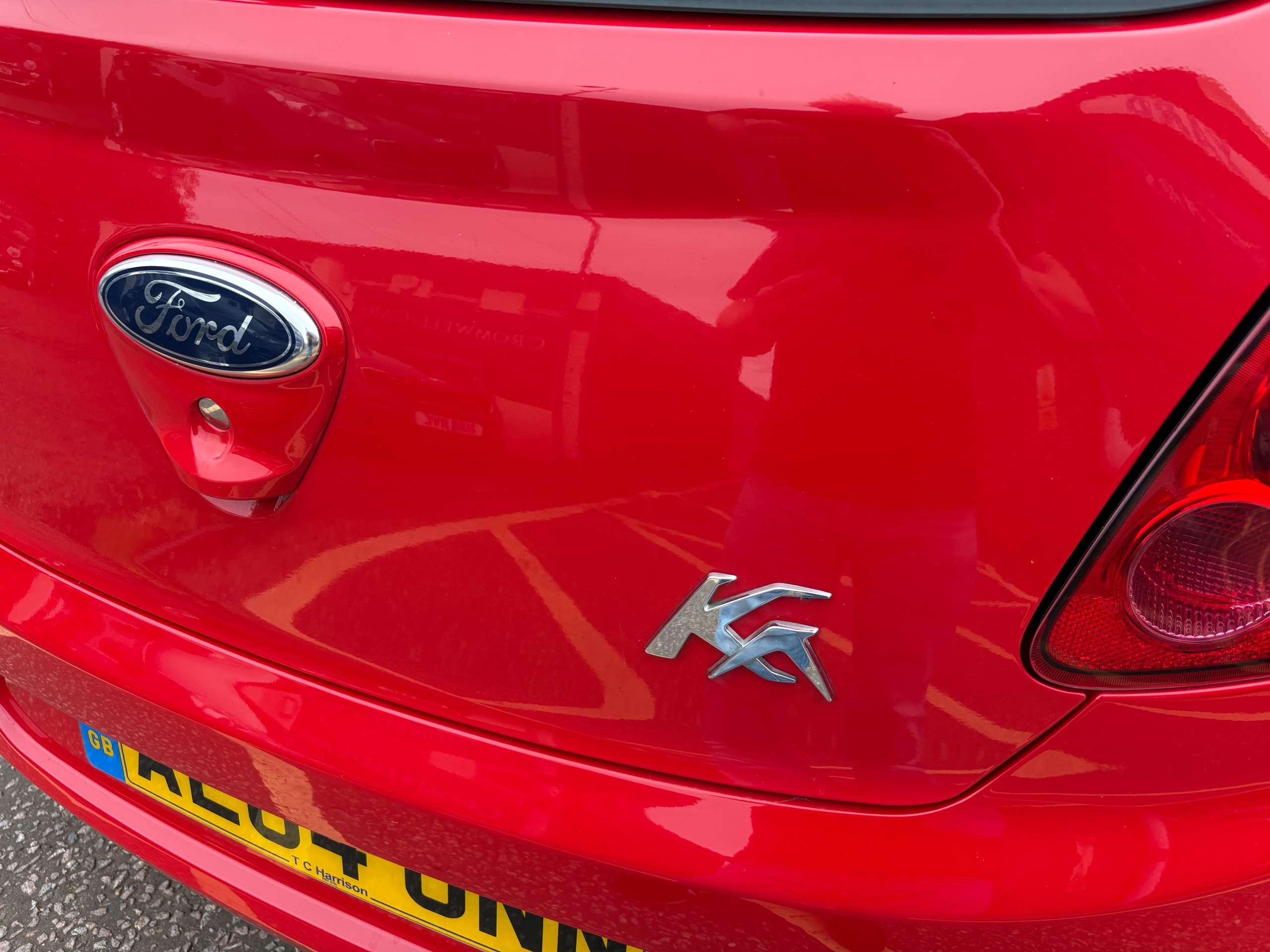 A 2014 FORD KA 1.2 Zetec Hatchback 3dr Petrol Manual Euro 5 (s/s) (69 ps) A 2014 FORD KA 1.2 Zetec Hatchback 3dr Petrol Manual Euro 5 (s/s) (69 ps)