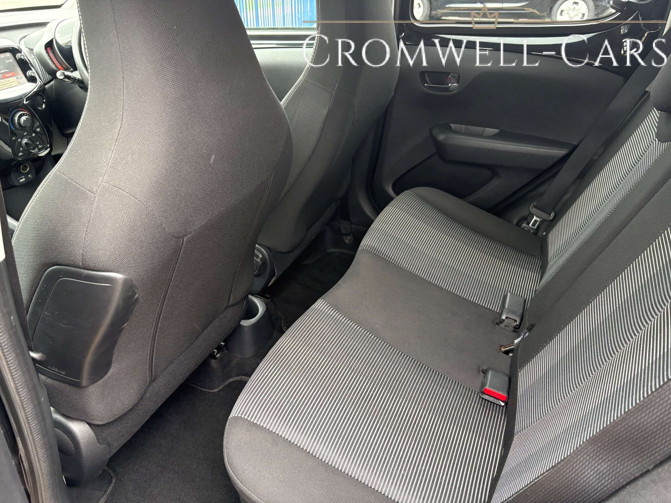 2015 PEUGEOT 108 2015 PEUGEOT 108