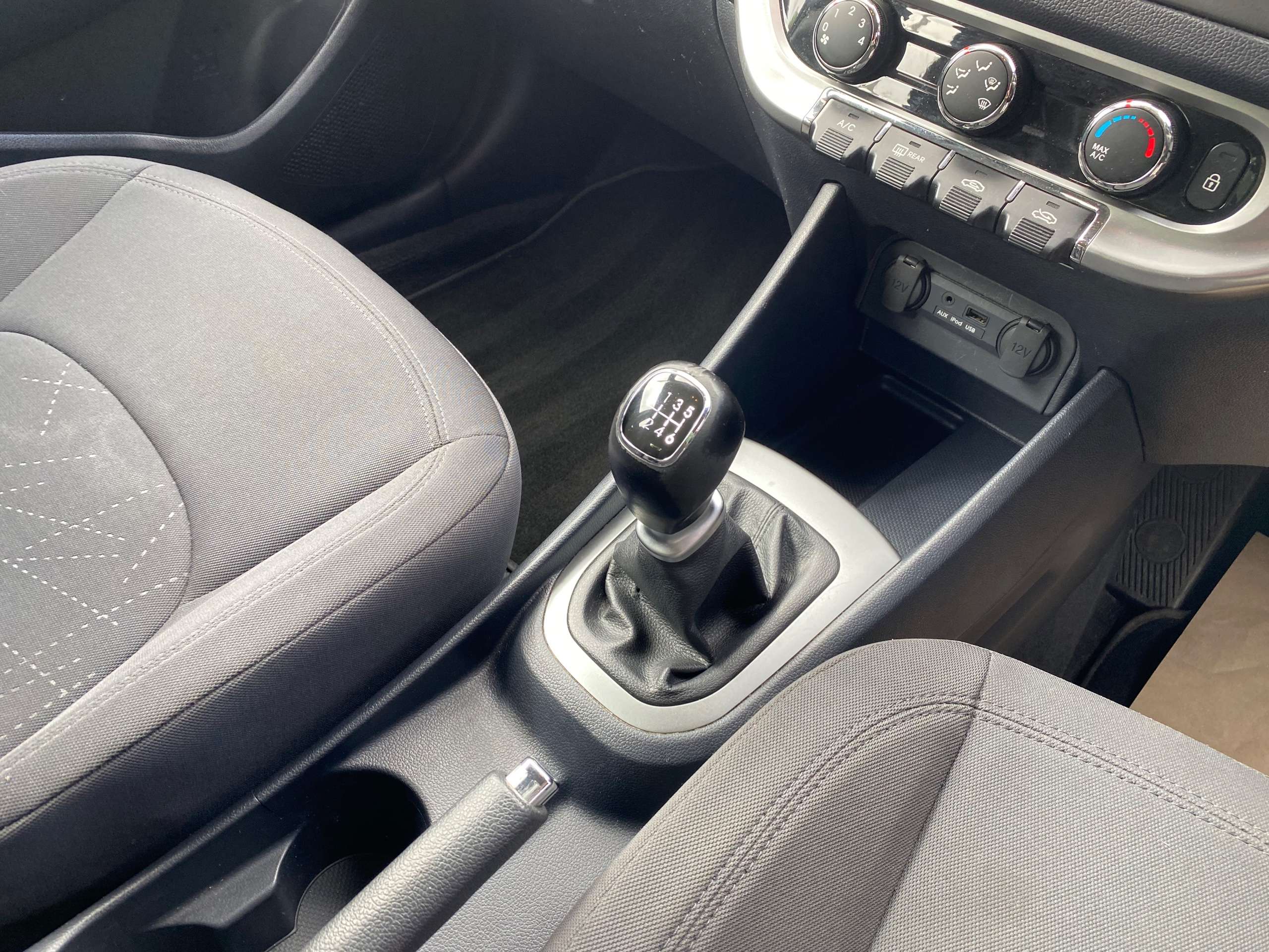 2013 KIA RIO 2013 KIA RIO