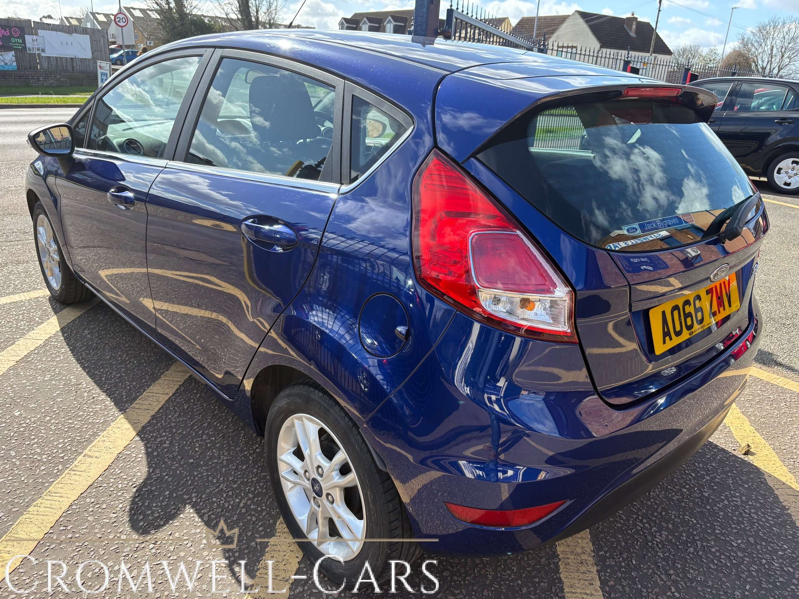 A 2016 FORD FIESTA (66 plate) 1.25 Zetec 82 Hatchback 5 Door A 2016 FORD FIESTA (66 plate) 1.25 Zetec 82 Hatchback 5 Door