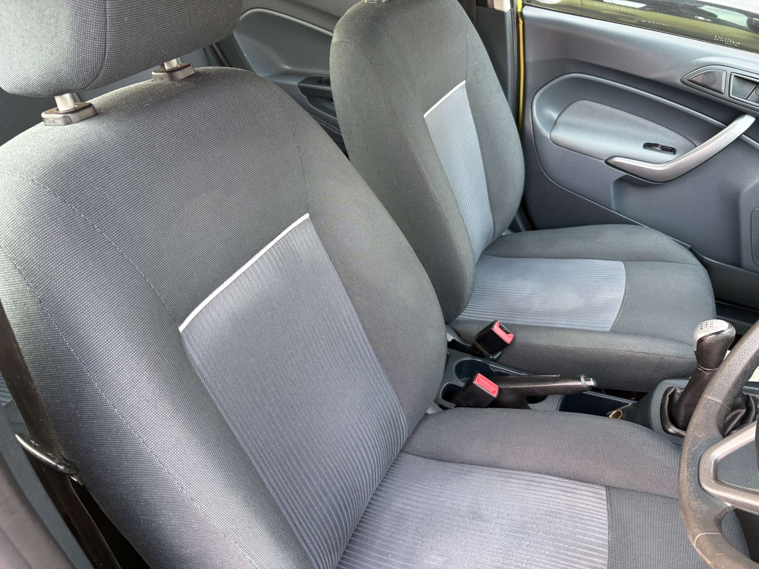 2011 FORD FIESTA 2011 FORD FIESTA