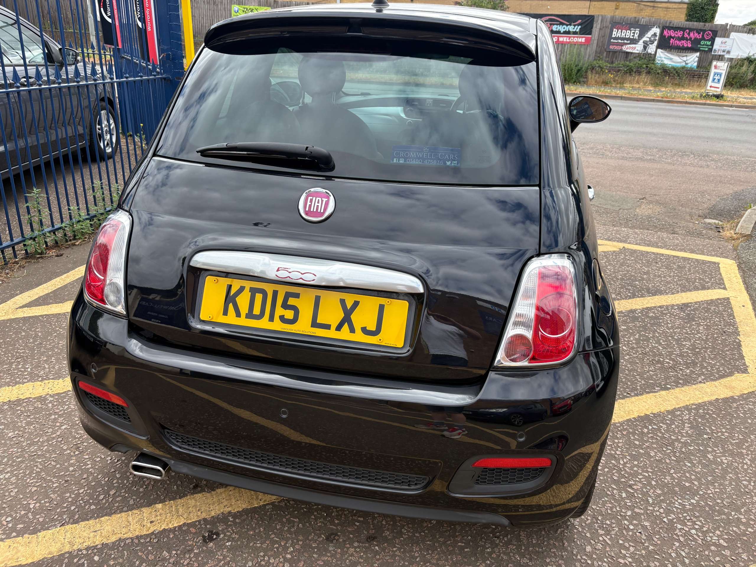 A 2015 FIAT 500 1.2 S Hatchback 3dr Petrol Manual Euro 6 (s/s) (69 bhp) A 2015 FIAT 500 1.2 S Hatchback 3dr Petrol Manual Euro 6 (s/s) (69 bhp)