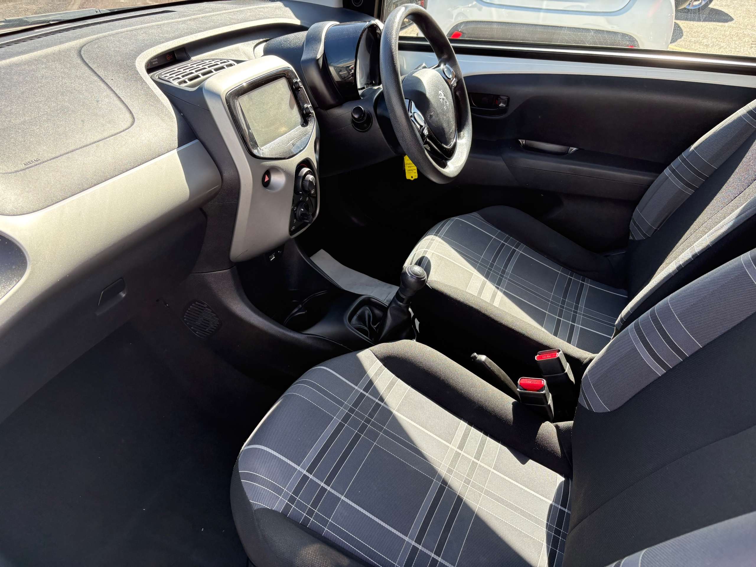 2017 PEUGEOT 108 2017 PEUGEOT 108