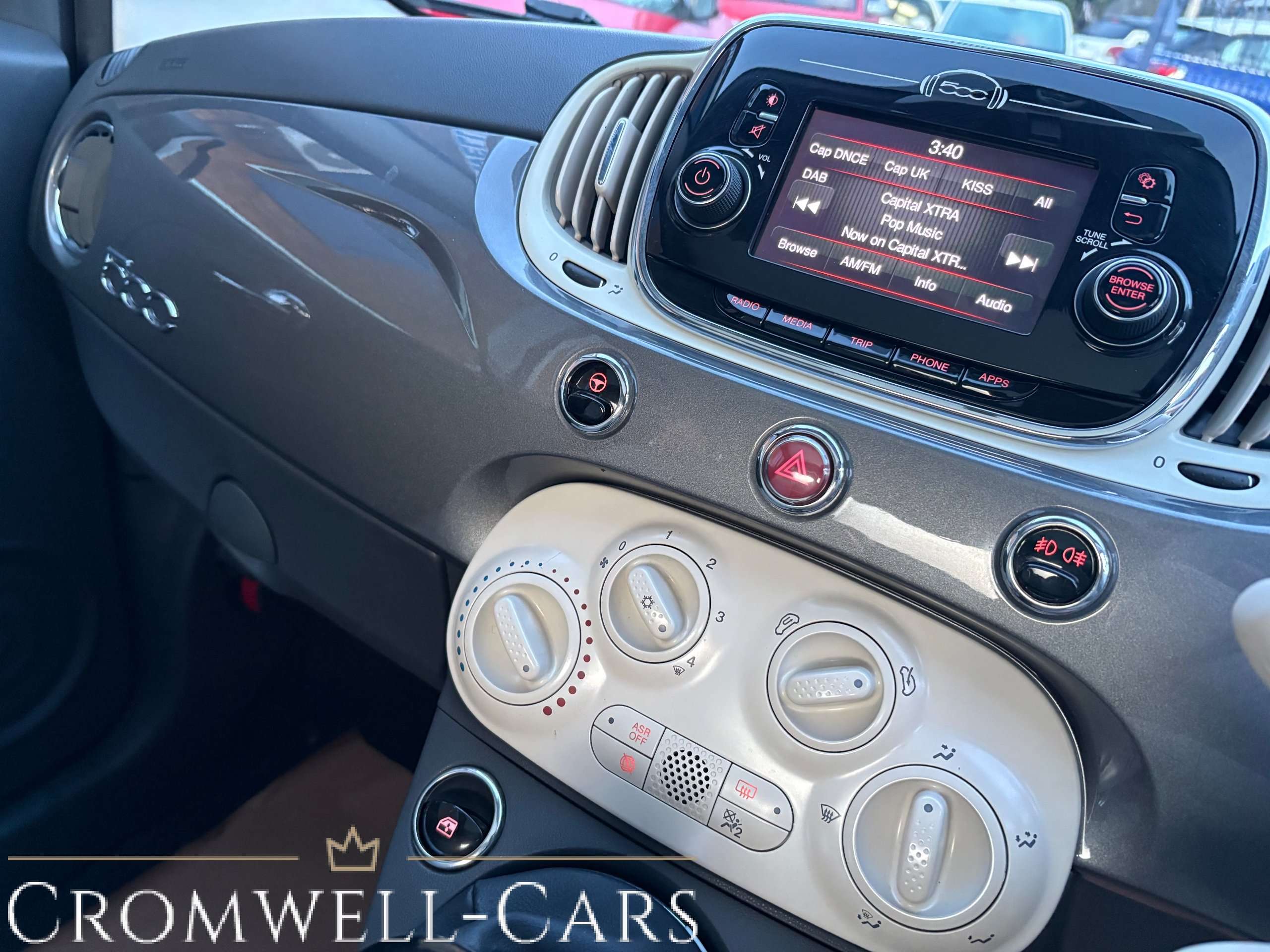 2017 FIAT 500 2017 FIAT 500