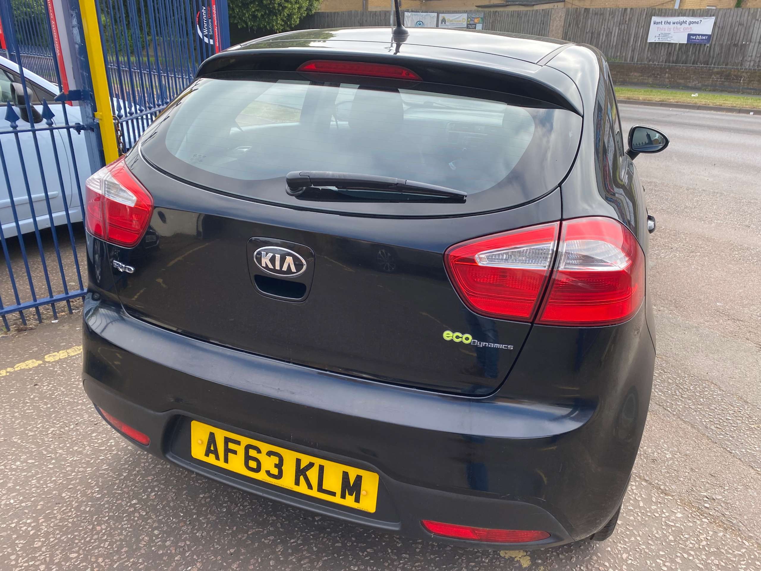 2013 KIA RIO 2013 KIA RIO