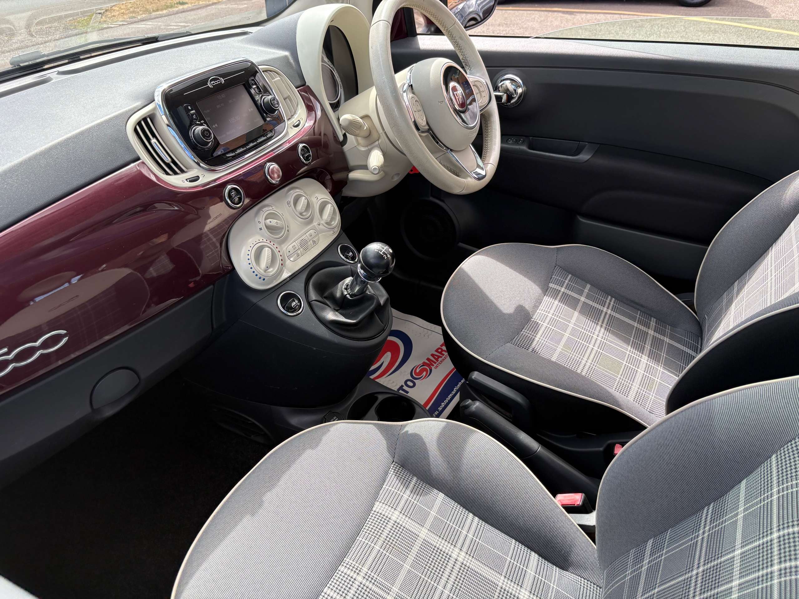 2017 FIAT 500 2017 FIAT 500