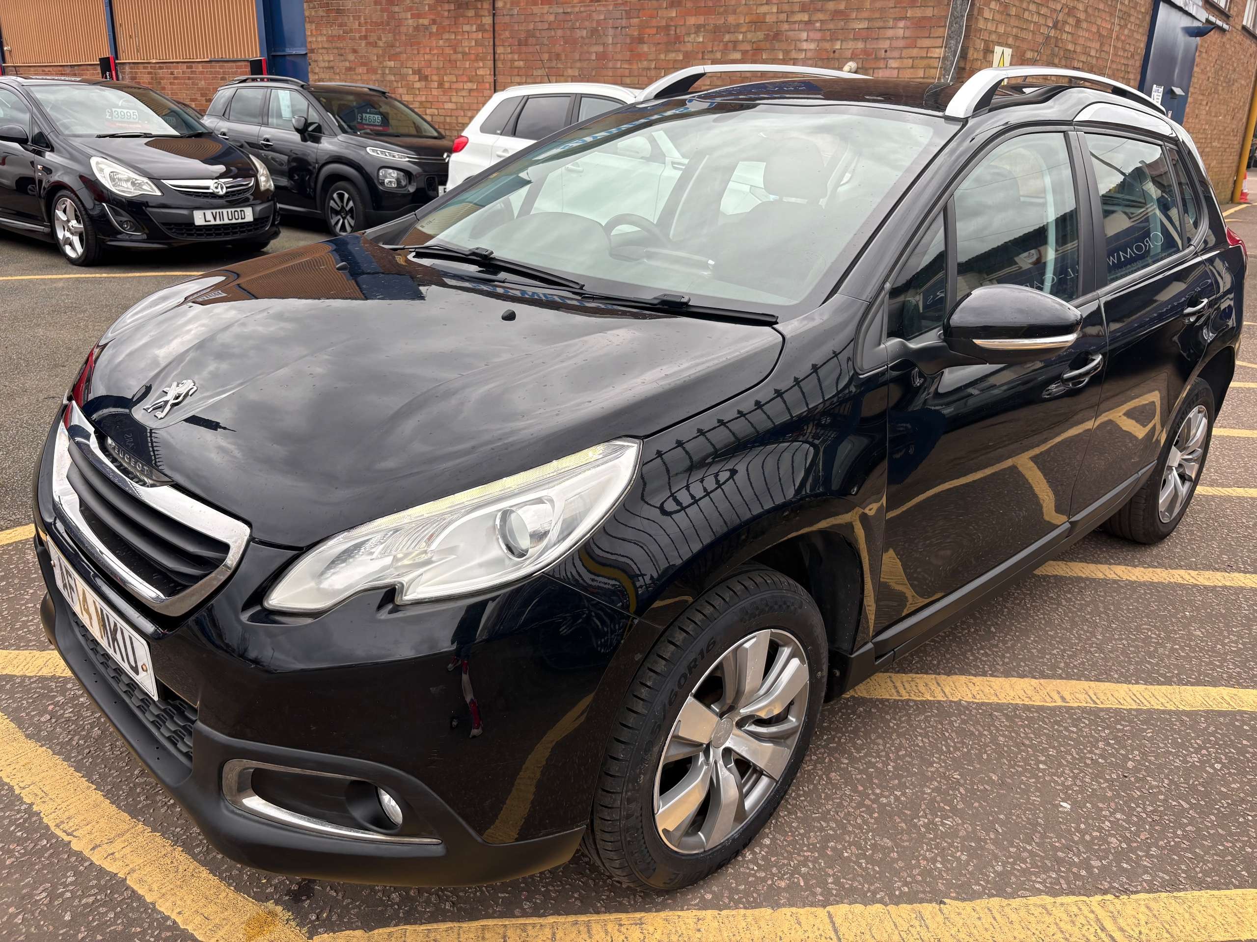 A 2014 PEUGEOT 2008 1.4 HDi Active SUV 5dr Diesel Manual Euro 5 (70 ps) A 2014 PEUGEOT 2008 1.4 HDi Active SUV 5dr Diesel Manual Euro 5 (70 ps)