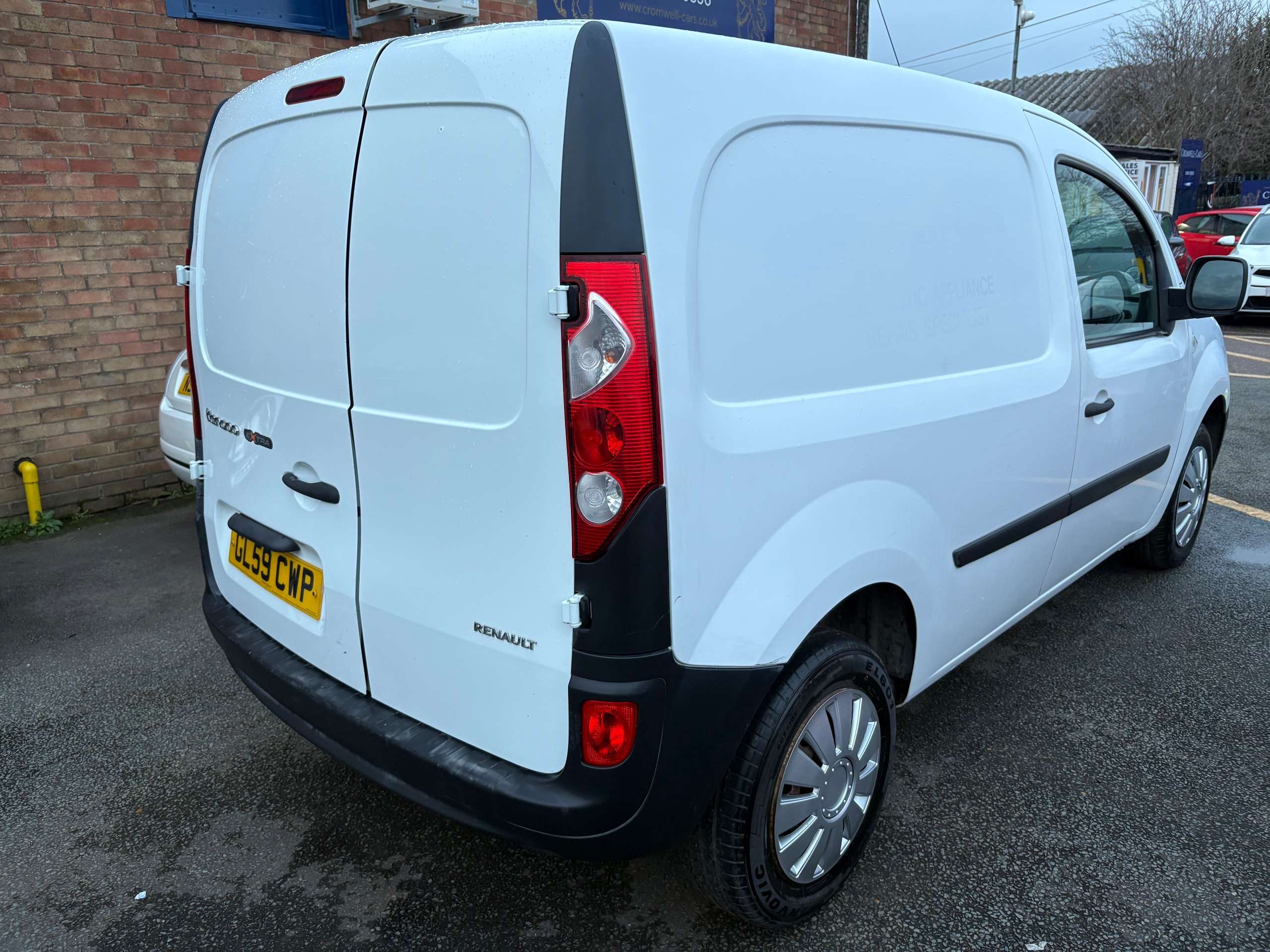A 2010 RENAULT KANGOO 1.5 ML19 TD dCi Extra Panel Van 3dr Diesel Manual (140 g/km, 70 bhp) A 2010 RENAULT KANGOO 1.5 ML19 TD dCi Extra Panel Van 3dr Diesel Manual (140 g/km, 70 bhp)