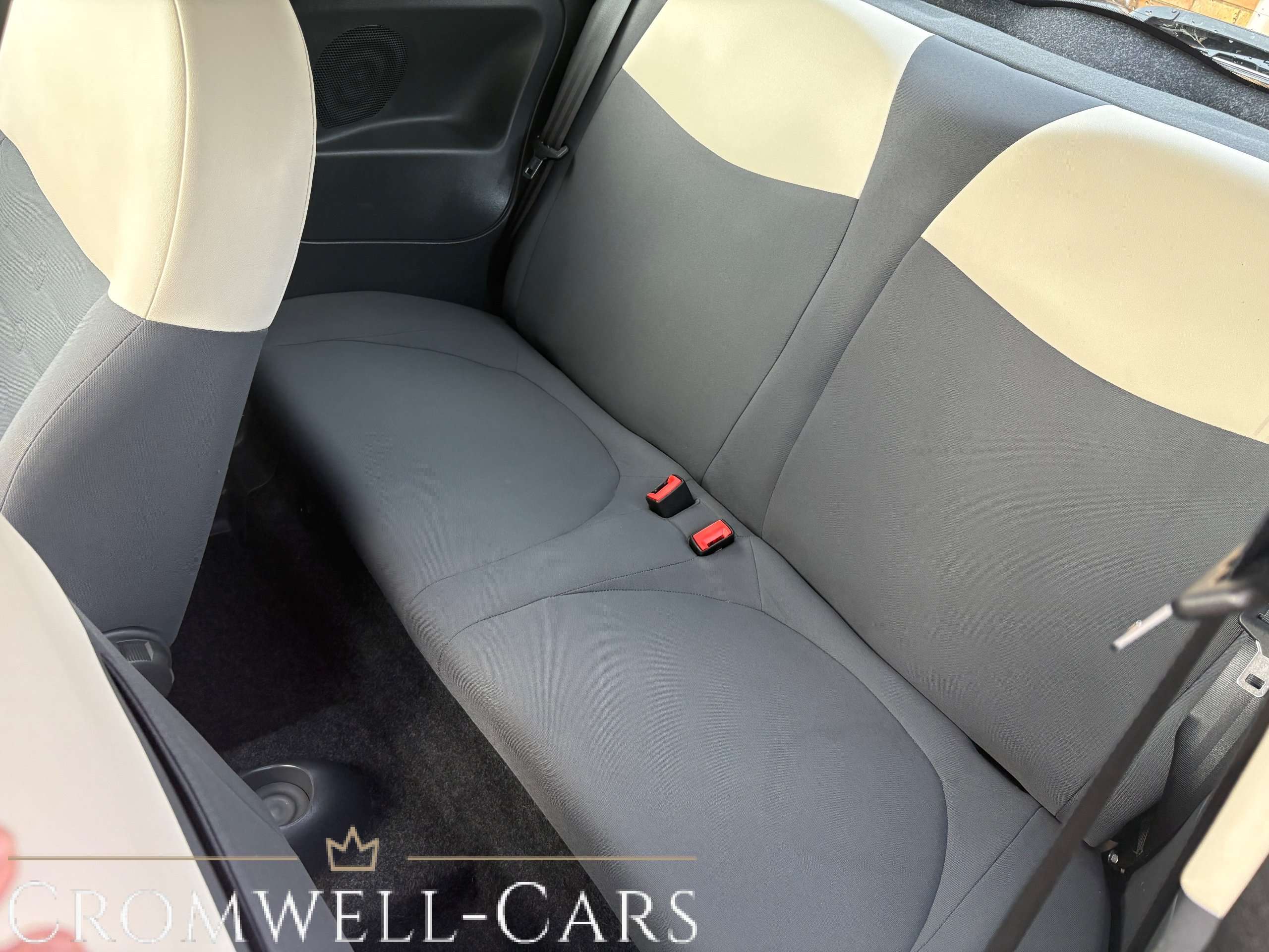 2013 FIAT 500 2013 FIAT 500