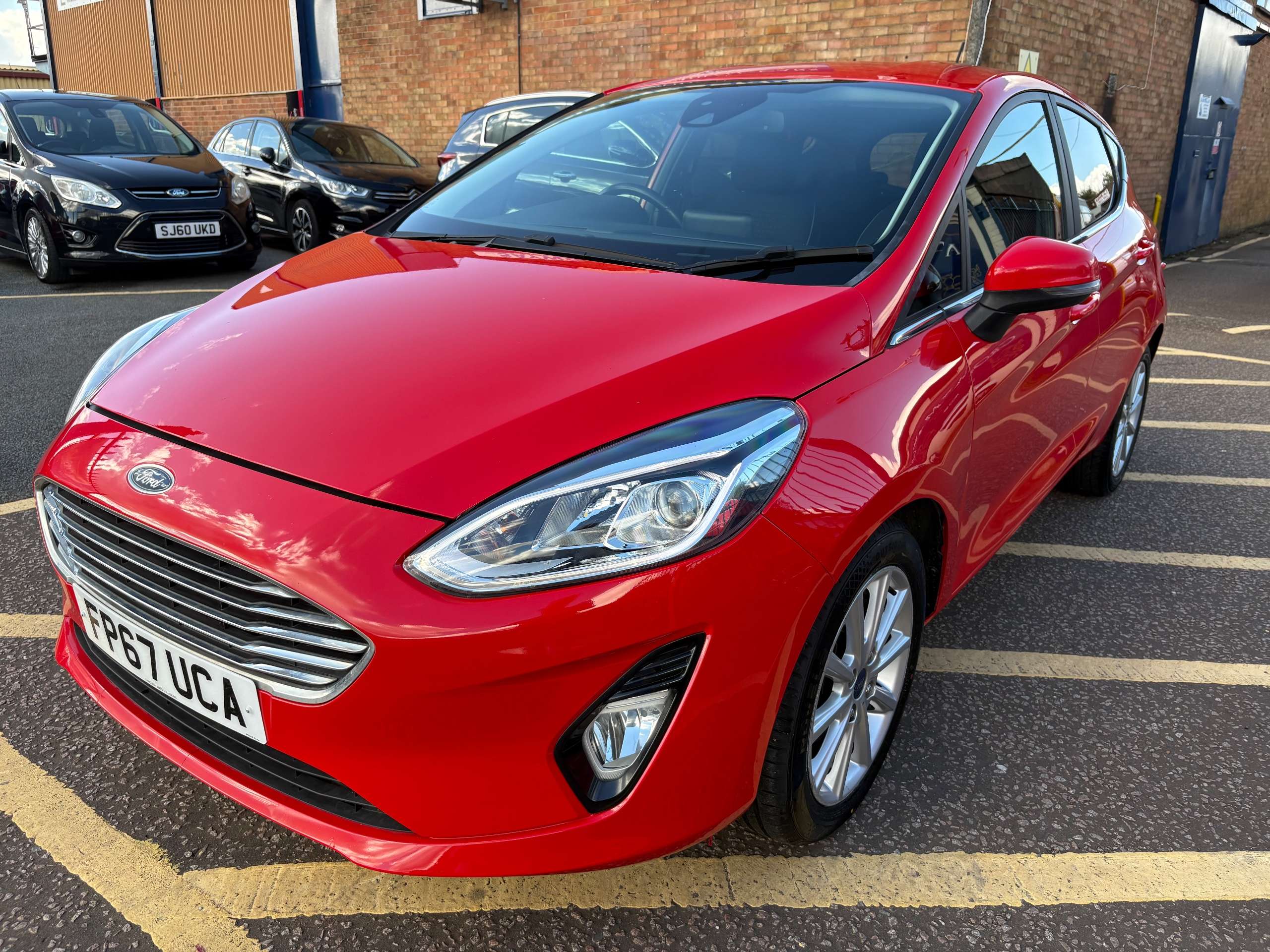 A 2018 FORD FIESTA 1.0T EcoBoost Titanium Hatchback 5dr Petrol Manual Euro 6 (s/s) (100 ps) A 2018 FORD FIESTA 1.0T EcoBoost Titanium Hatchback 5dr Petrol Manual Euro 6 (s/s) (100 ps)