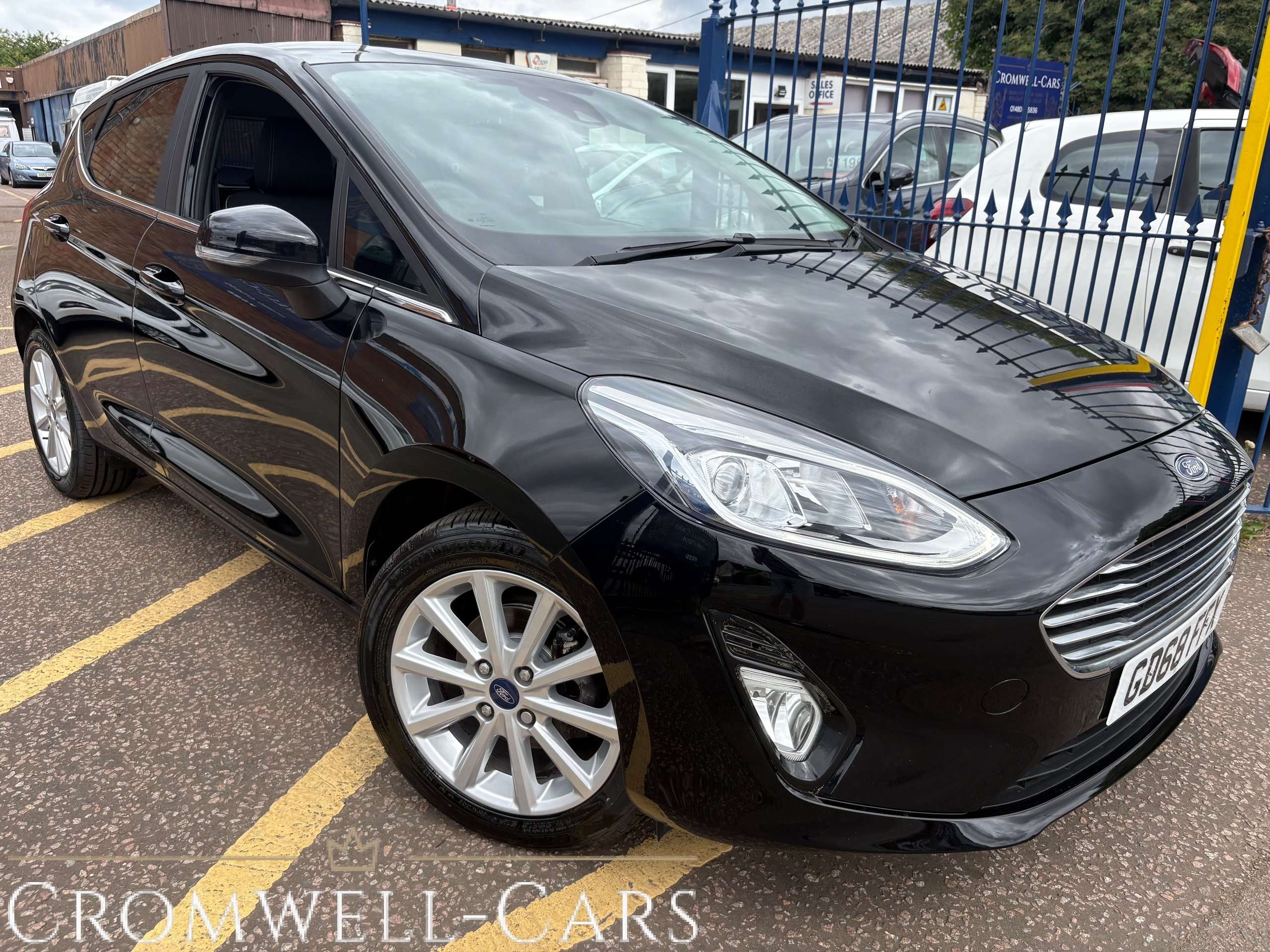 A 2019 FORD FIESTA 1.0T EcoBoost Titanium Hatchback 5 Door (100 ps) A 2019 FORD FIESTA 1.0T EcoBoost Titanium Hatchback 5 Door (100 ps)