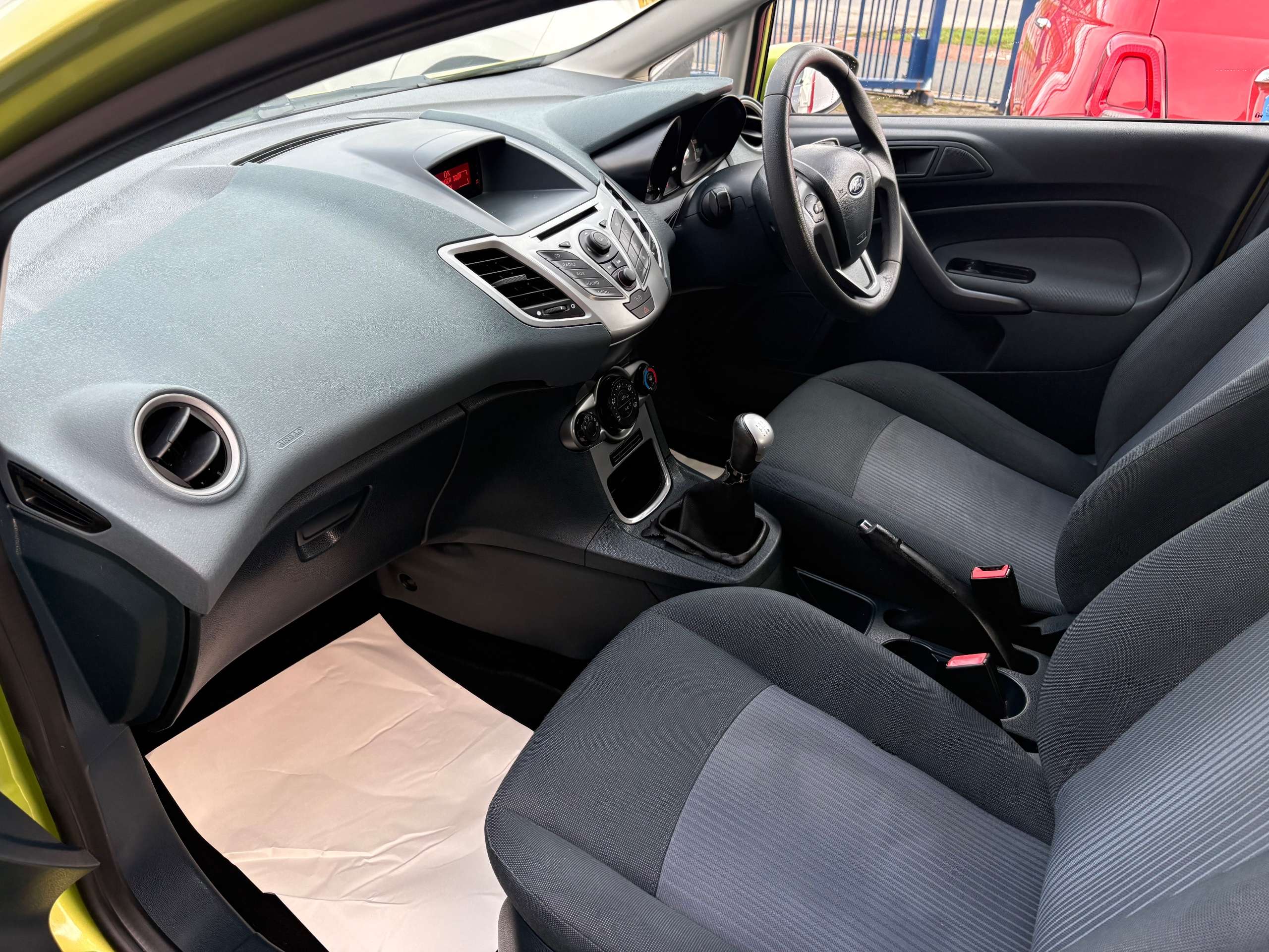 2011 FORD FIESTA 2011 FORD FIESTA