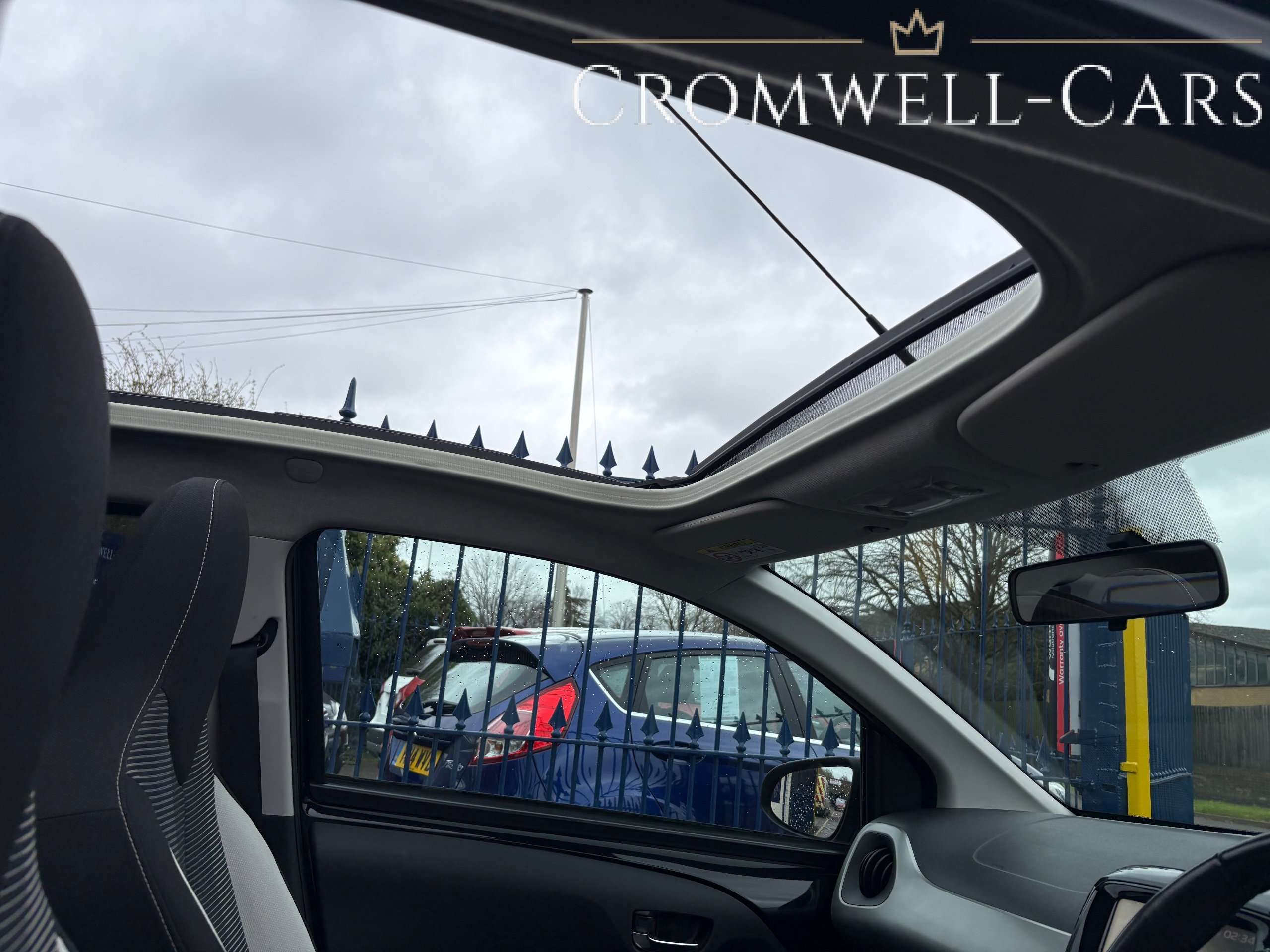 2015 PEUGEOT 108 2015 PEUGEOT 108