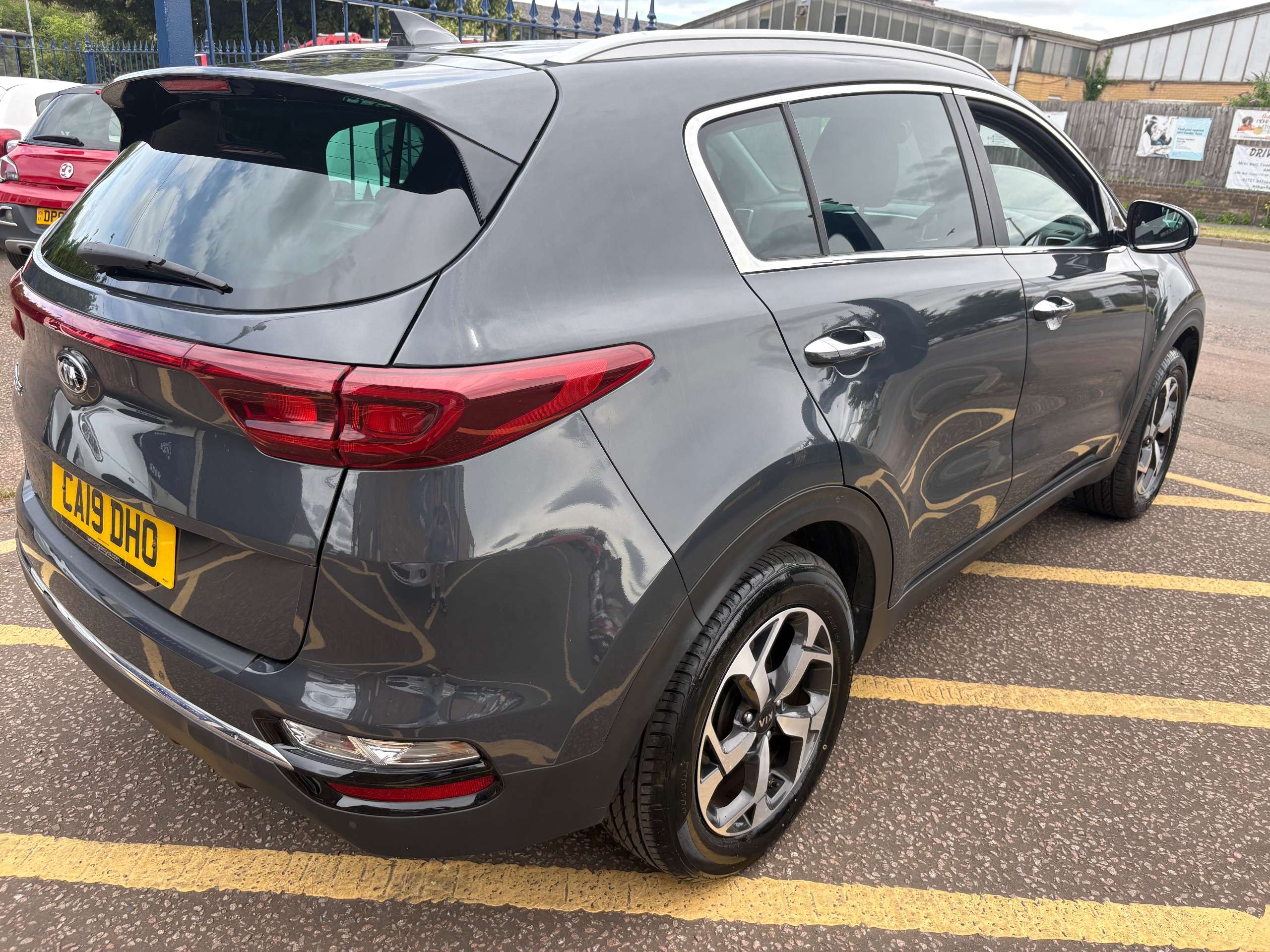 A 2019 KIA SPORTAGE 1.6 GDi 2 SUV 5Door (130 bhp) - Low Miles A 2019 KIA SPORTAGE 1.6 GDi 2 SUV 5Door (130 bhp) - Low Miles