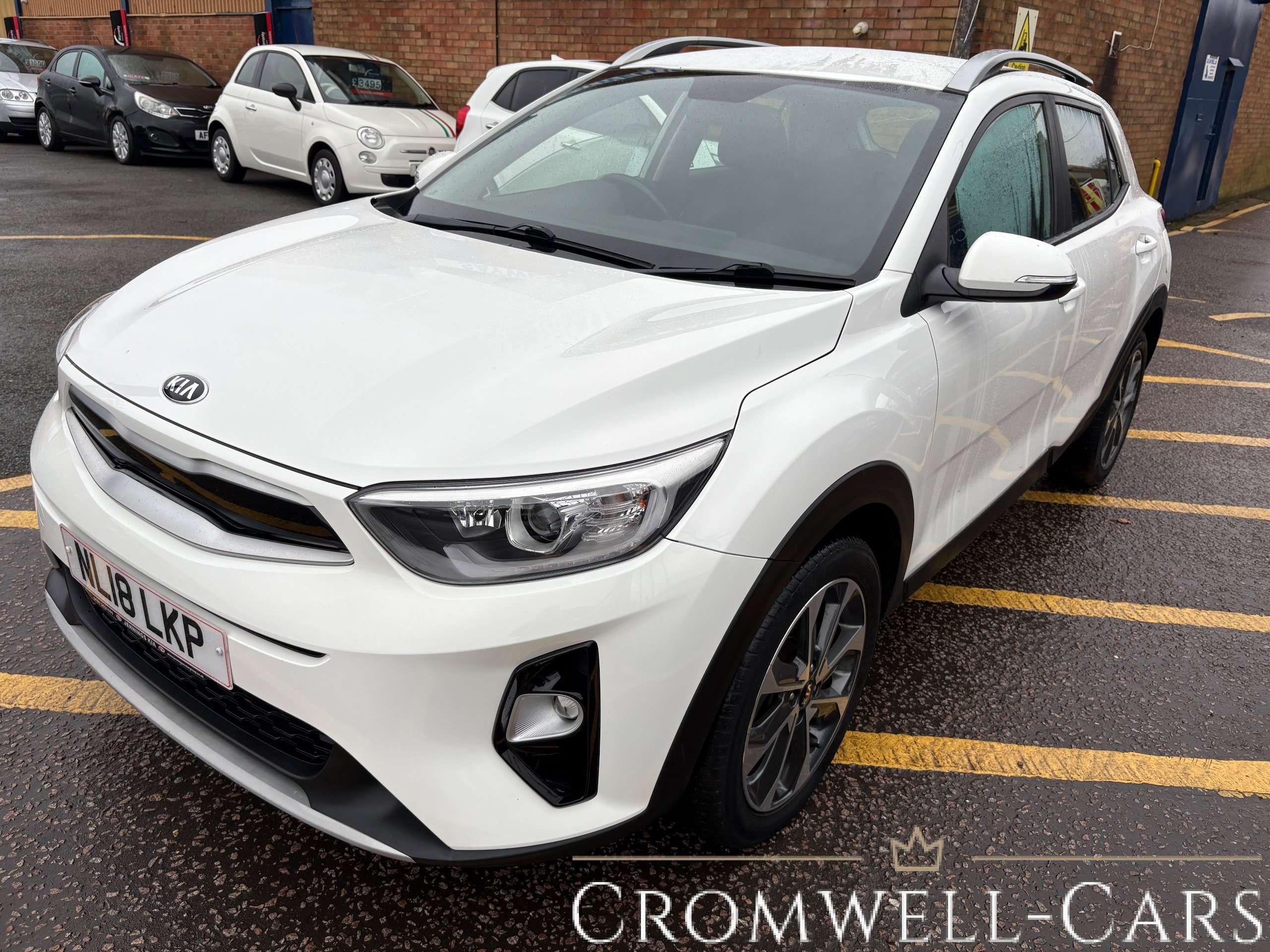 A 2018 KIA STONIC 1.0 T-GDi 2 SUV 5dr Petrol Manual Euro 6 (s/s) (118 bhp) A 2018 KIA STONIC 1.0 T-GDi 2 SUV 5dr Petrol Manual Euro 6 (s/s) (118 bhp)