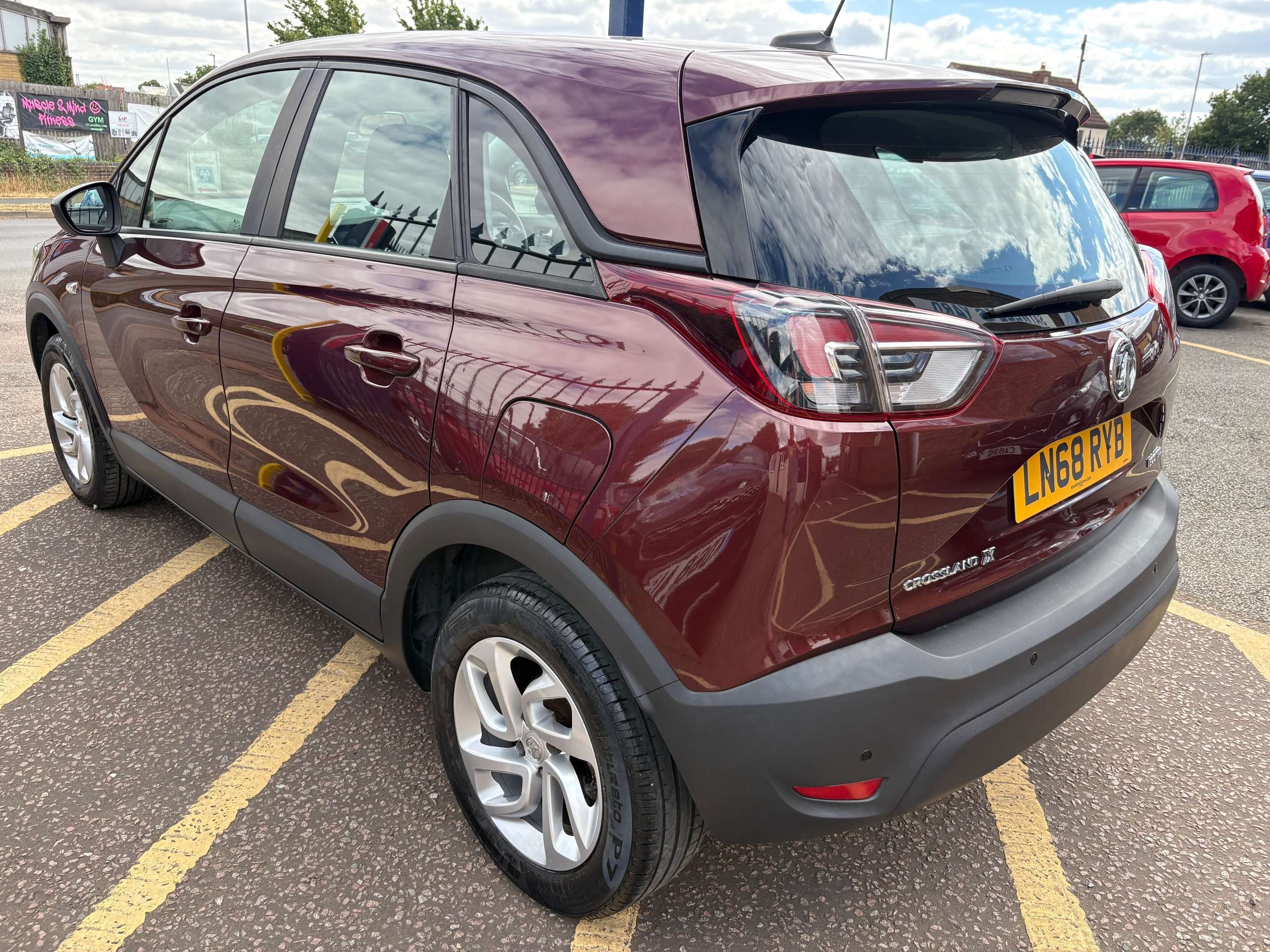 A 2018 VAUXHALL CROSSLAND X (68 plate) 1.2 Turbo ecoTEC SE Nav SUV 5 Door (110 ps) A 2018 VAUXHALL CROSSLAND X (68 plate) 1.2 Turbo ecoTEC SE Nav SUV 5 Door (110 ps)