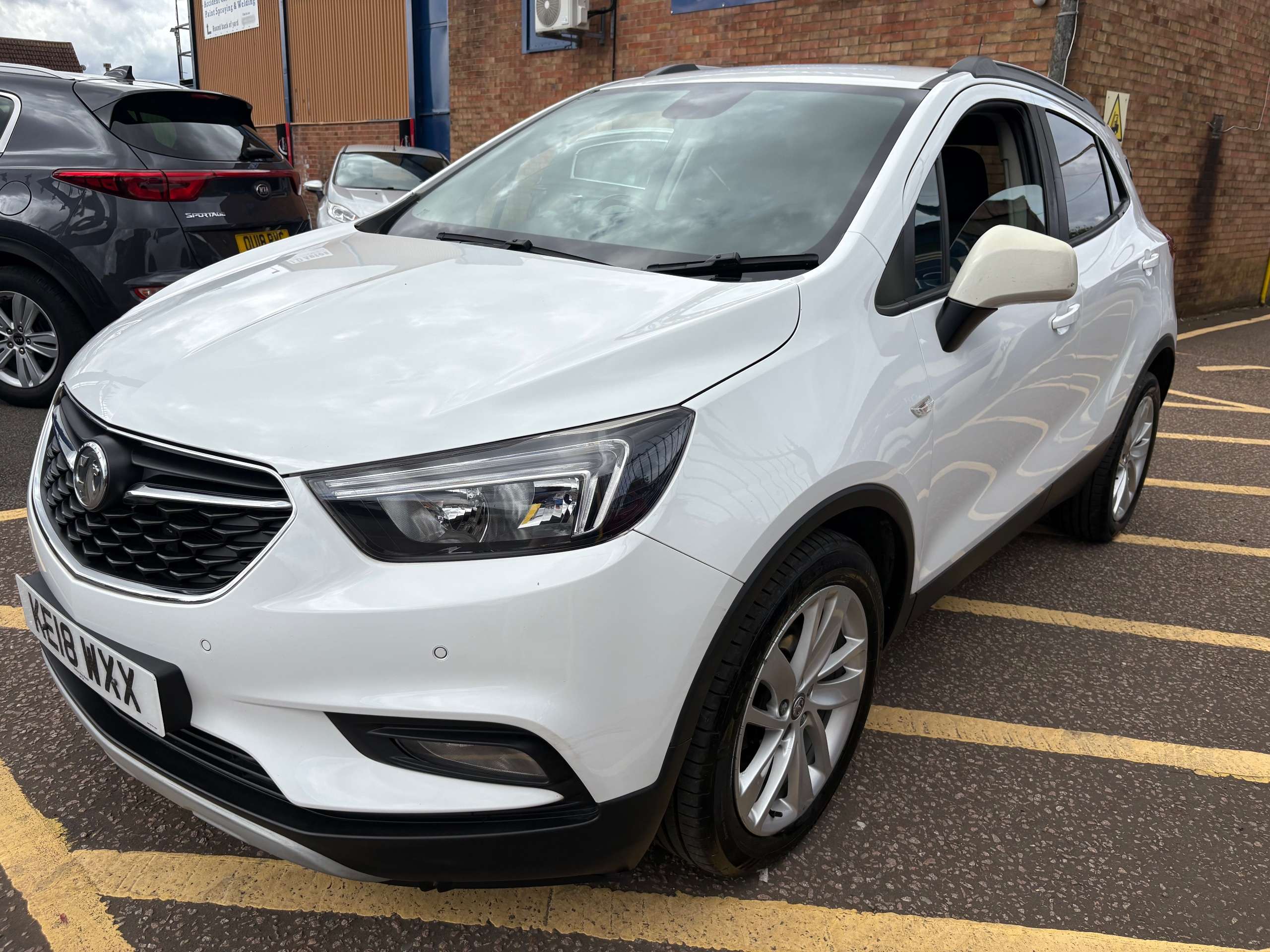 A 2018 VAUXHALL MOKKA X 1.4i Turbo ecoTEC Active SUV 5 Door Euro 6 (140 ps) A 2018 VAUXHALL MOKKA X 1.4i Turbo ecoTEC Active SUV 5 Door Euro 6 (140 ps)
