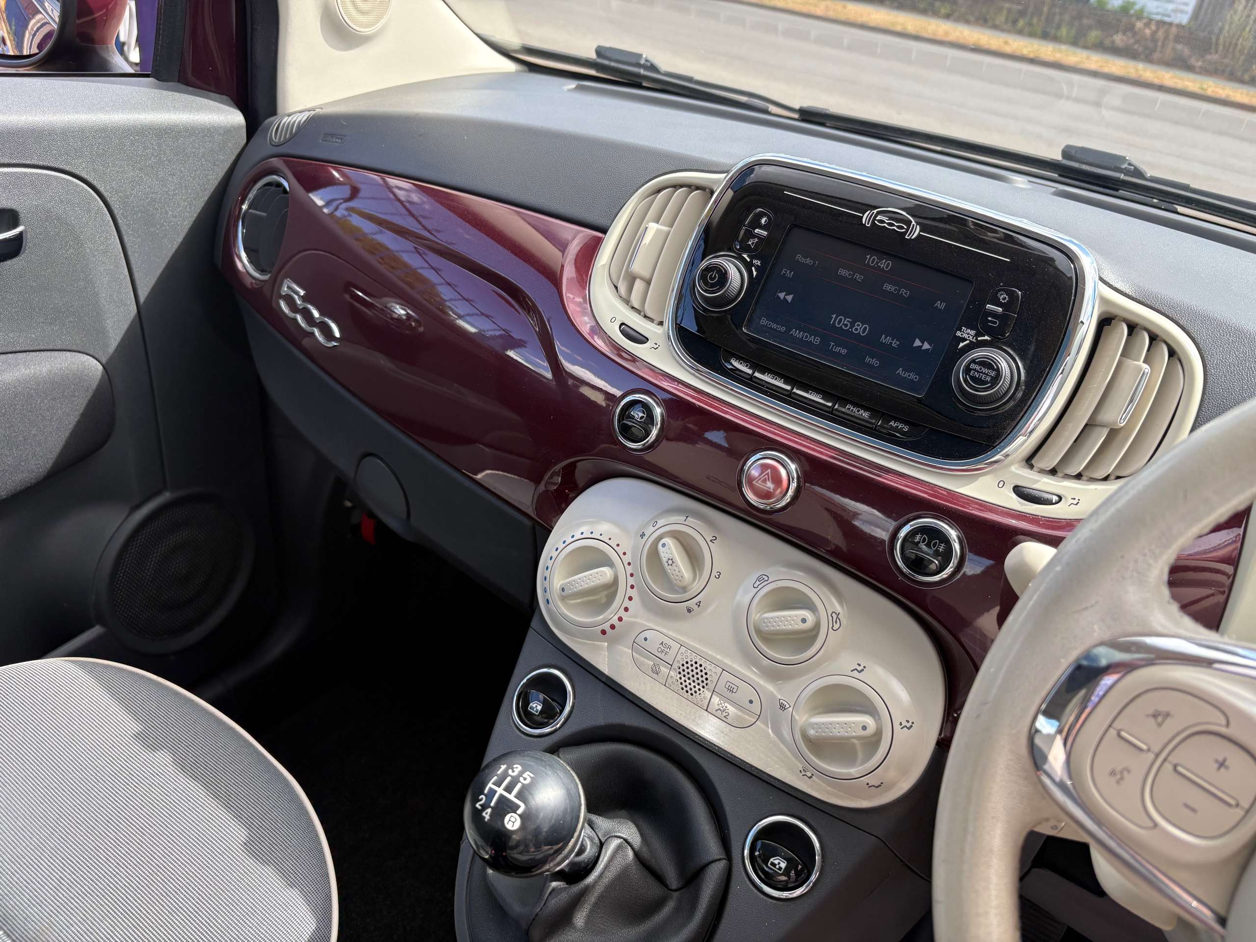 2017 FIAT 500 2017 FIAT 500