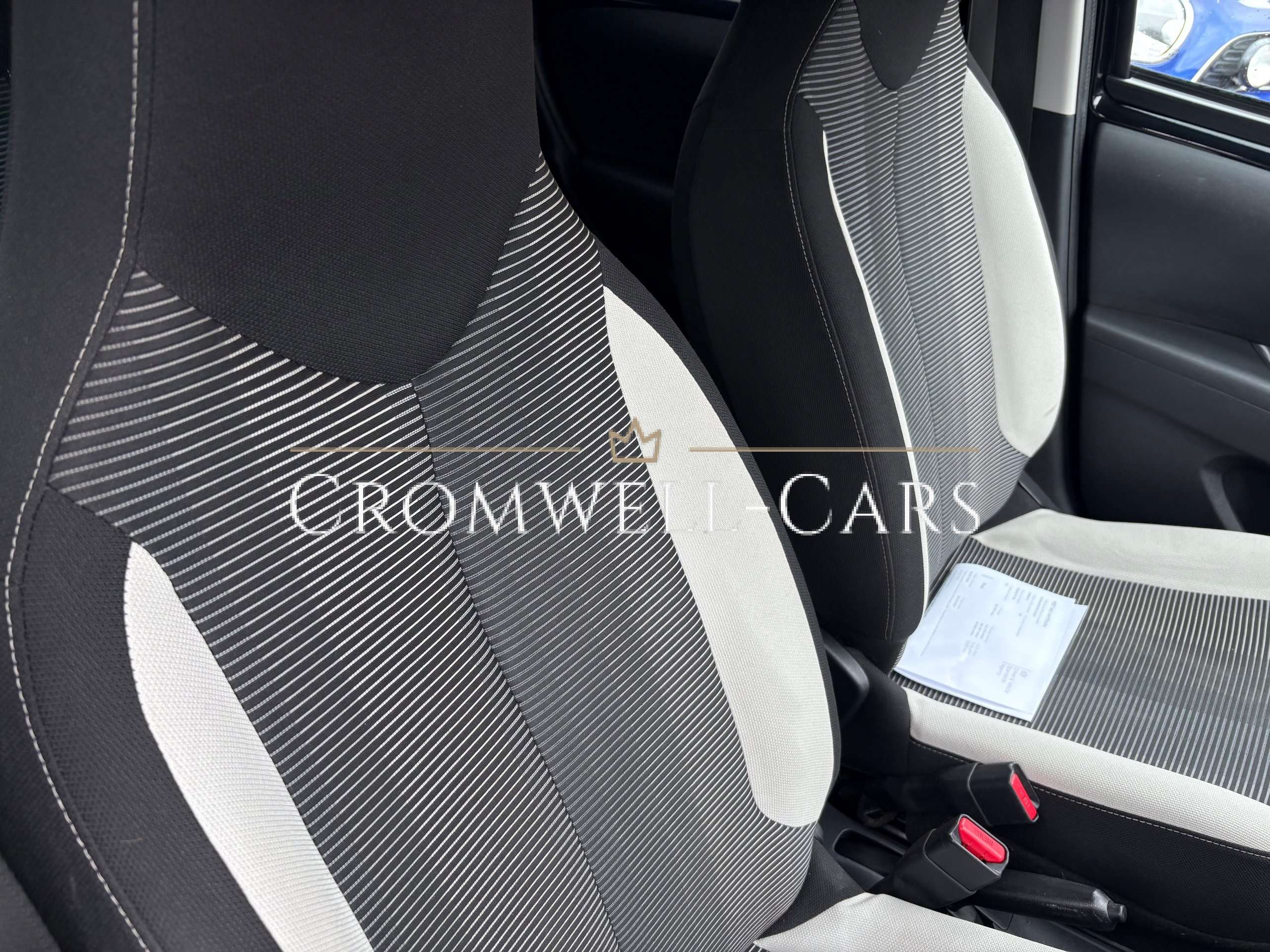 2015 PEUGEOT 108 2015 PEUGEOT 108