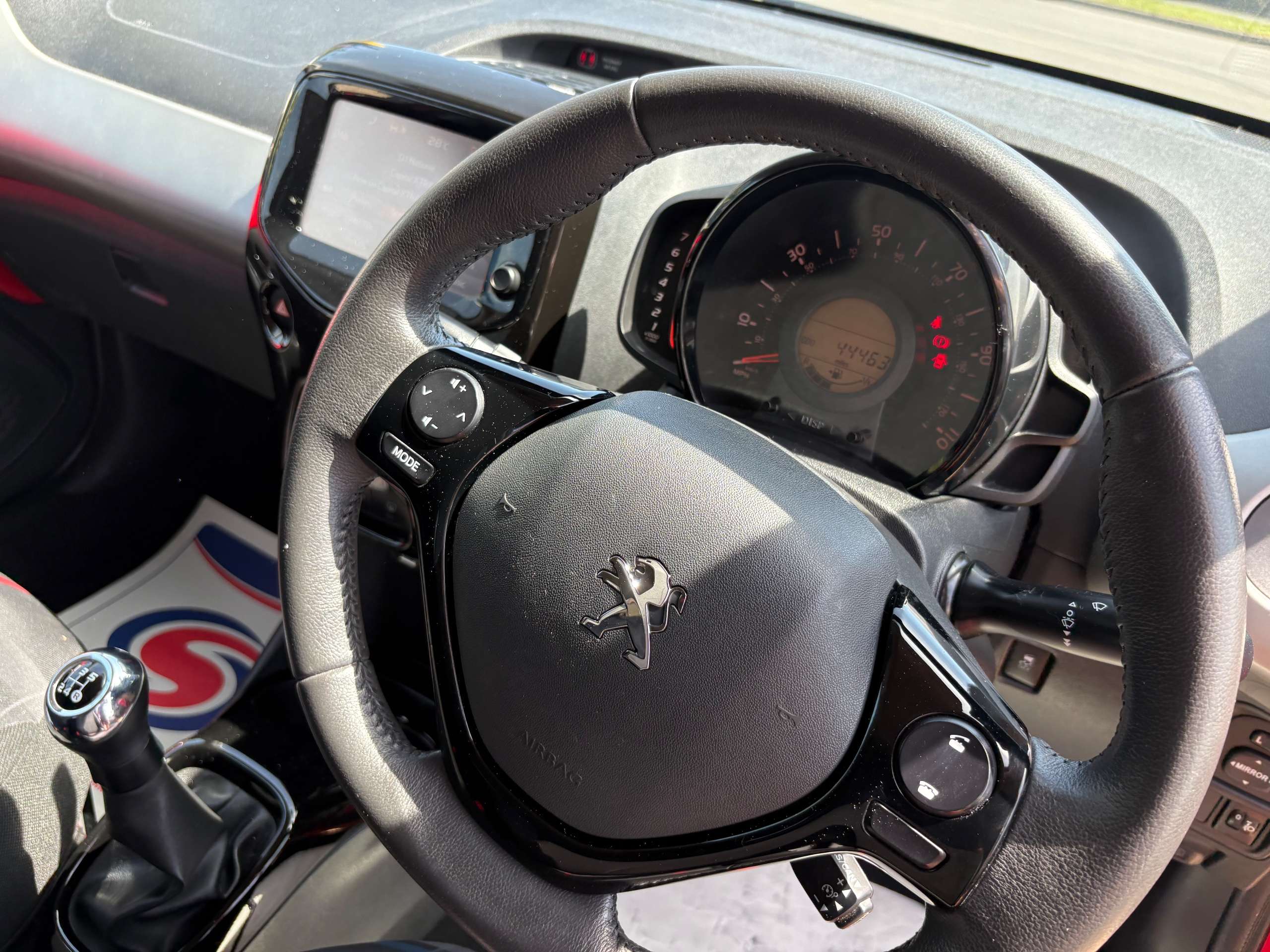 2014 PEUGEOT 108 2014 PEUGEOT 108