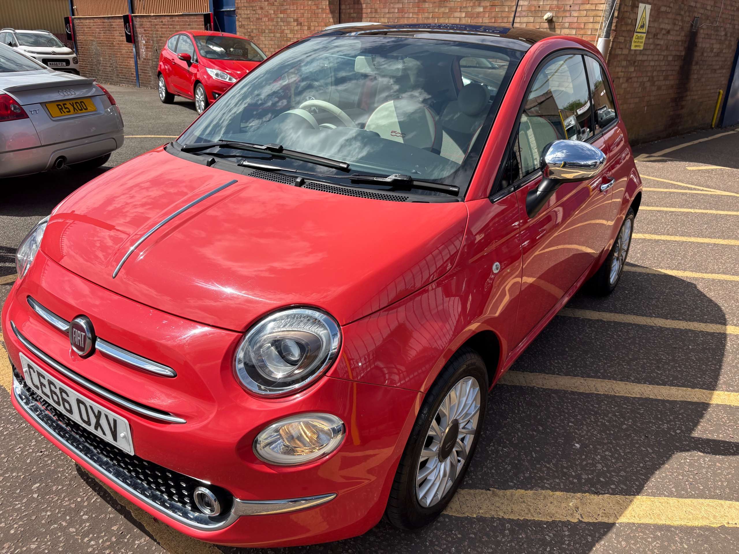 A 2016 FIAT 500 (66 plate) 1.2 Lounge Hatchback 3 Door - 20 road tax A 2016 FIAT 500 (66 plate) 1.2 Lounge Hatchback 3 Door - 20 road tax