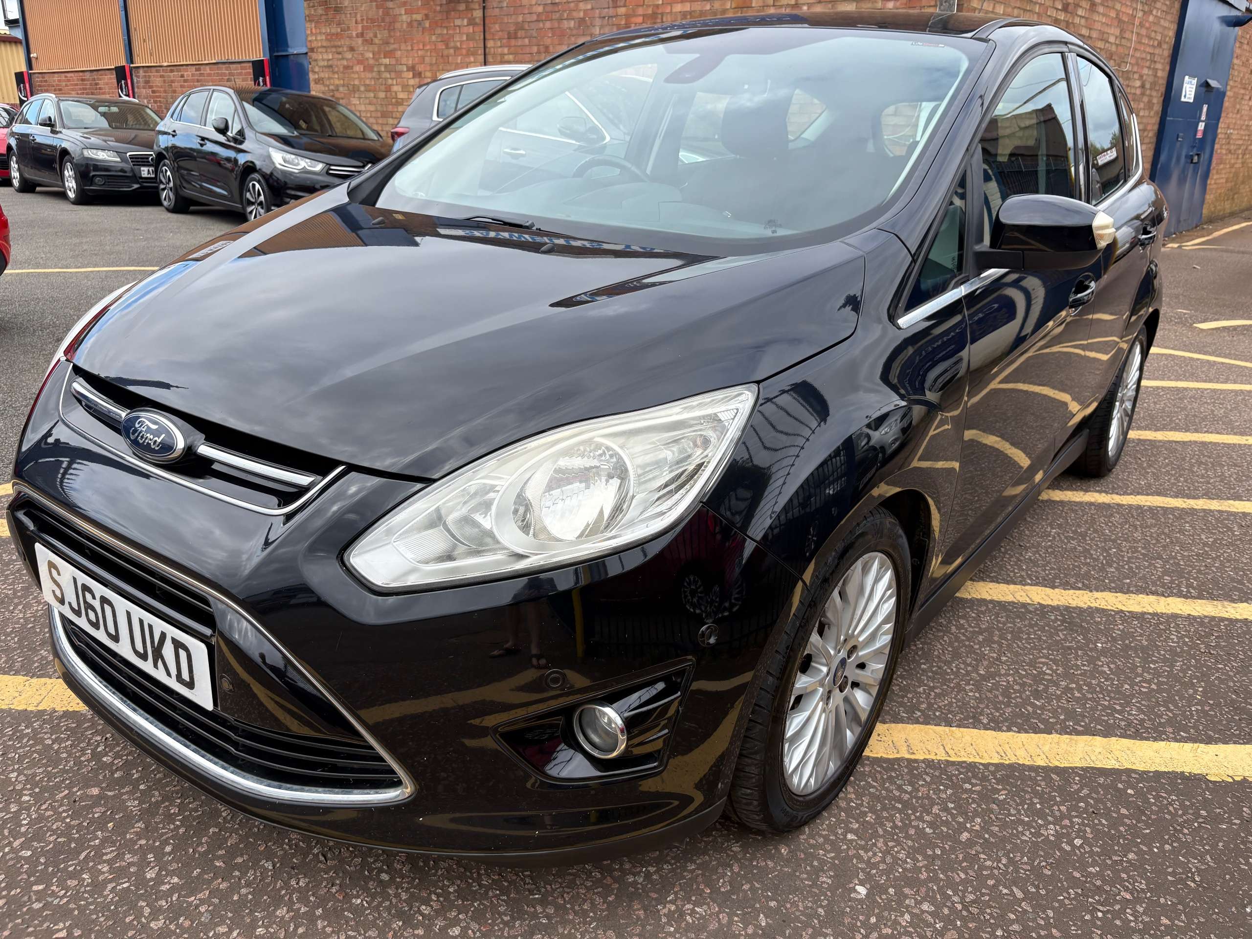 A 2010 FORD C-MAX TITANIUM TDCI A 2010 FORD C-MAX TITANIUM TDCI