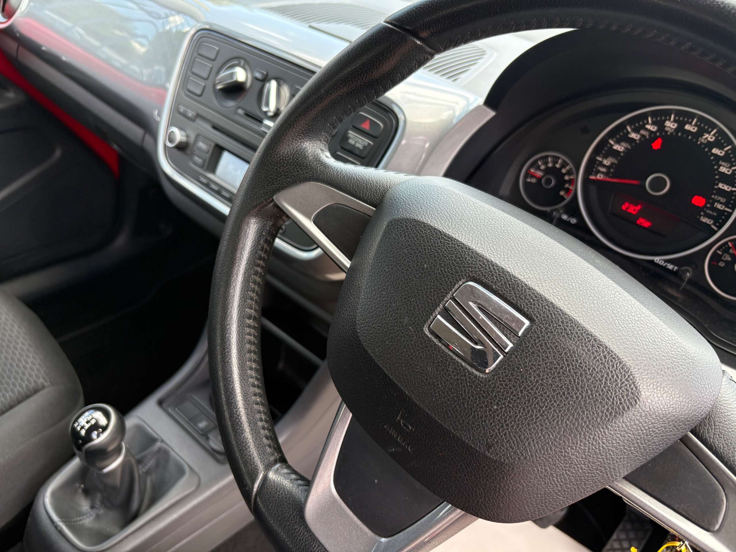 2014 SEAT MII 2014 SEAT MII