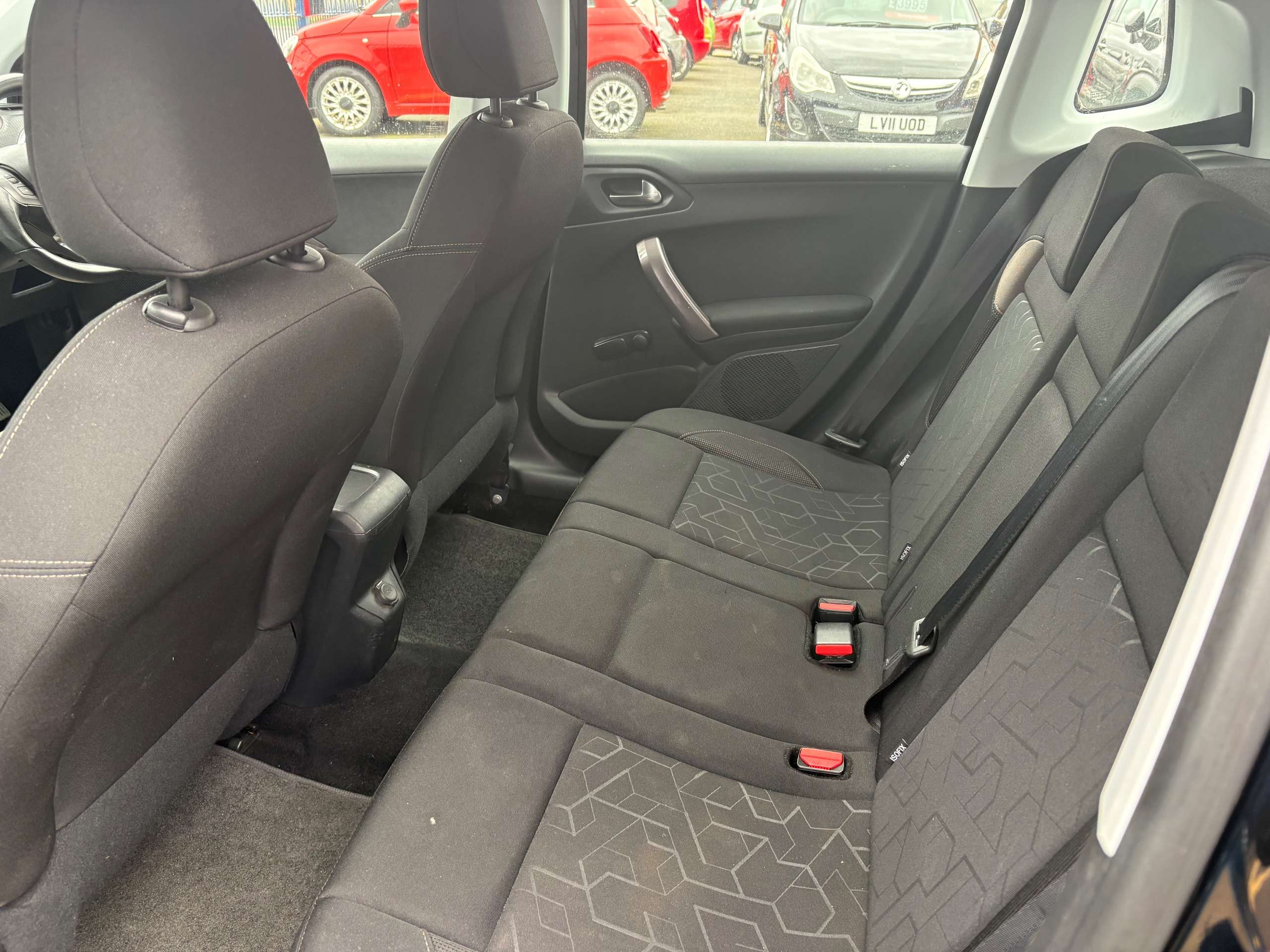 2014 PEUGEOT 2008 2014 PEUGEOT 2008