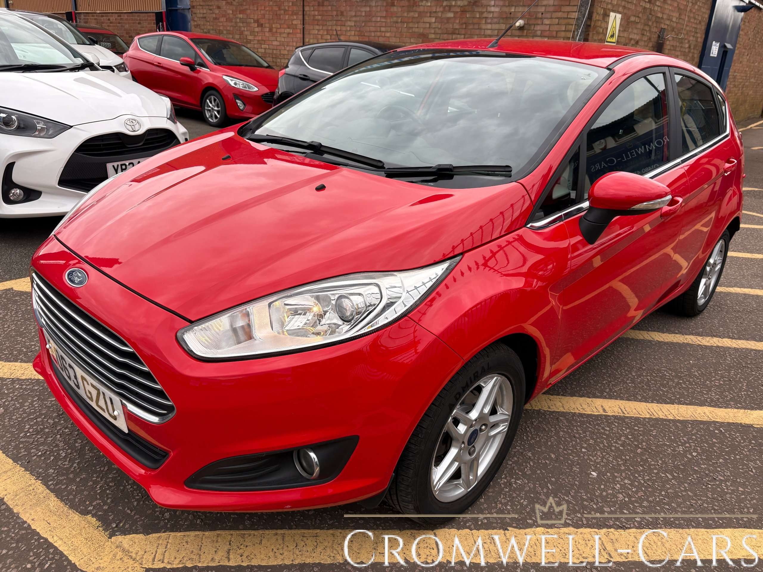 A 2013 FORD FIESTA (63 plate) 1.0T EcoBoost Zetec Hatchback 5 Door (100 ps) A 2013 FORD FIESTA (63 plate) 1.0T EcoBoost Zetec Hatchback 5 Door (100 ps)
