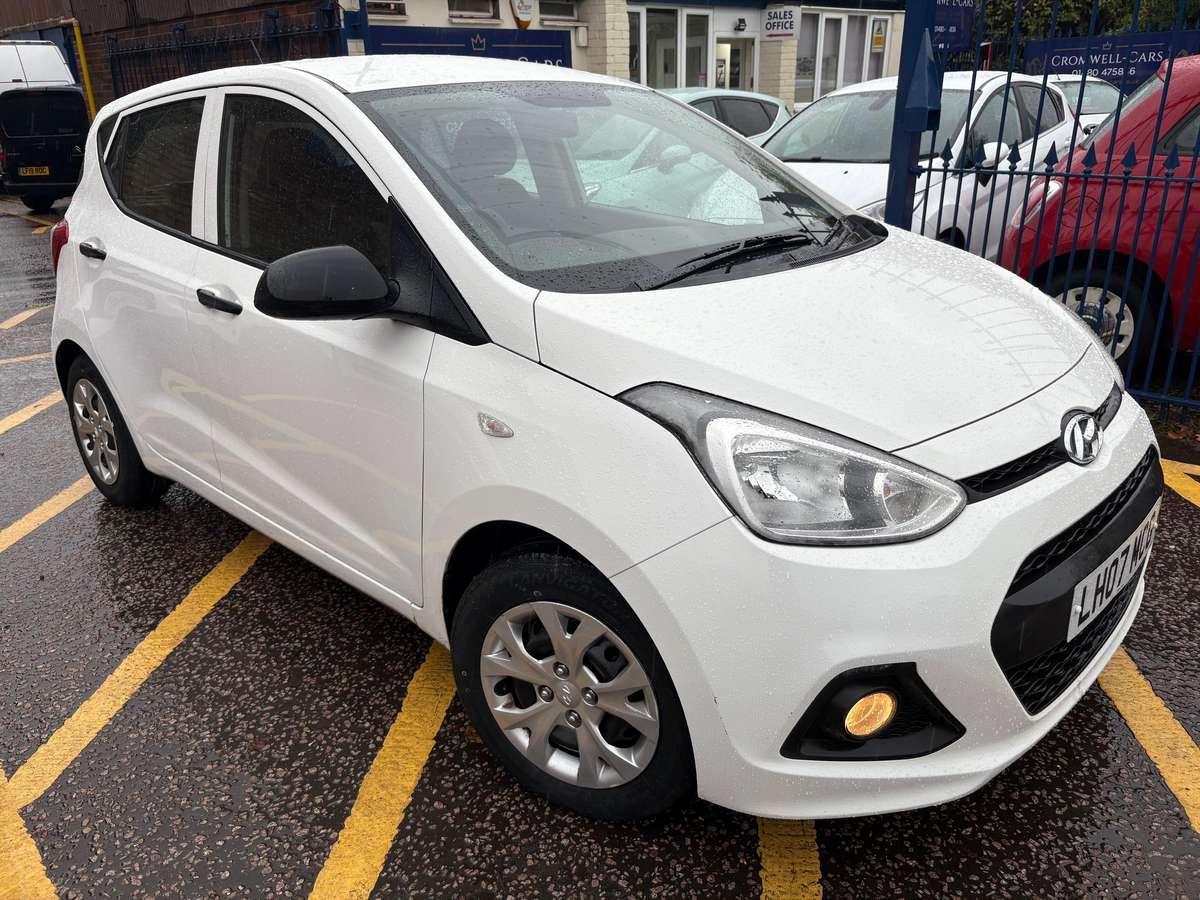 Check out this Hyundai I10 2014 Petrol Manual