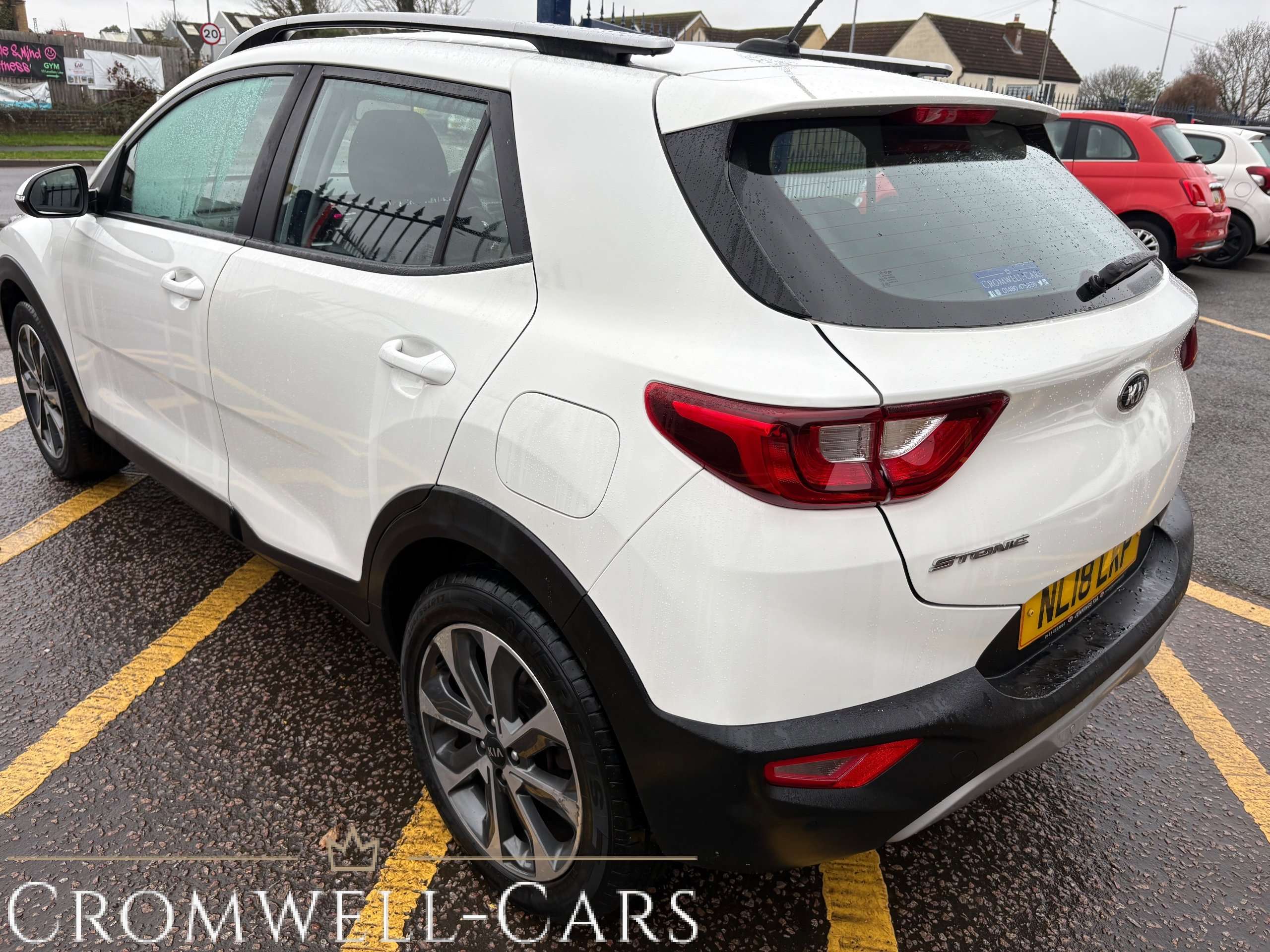 A 2018 KIA STONIC 1.0 T-GDi 2 SUV 5dr Petrol Manual Euro 6 (s/s) (118 bhp) A 2018 KIA STONIC 1.0 T-GDi 2 SUV 5dr Petrol Manual Euro 6 (s/s) (118 bhp)