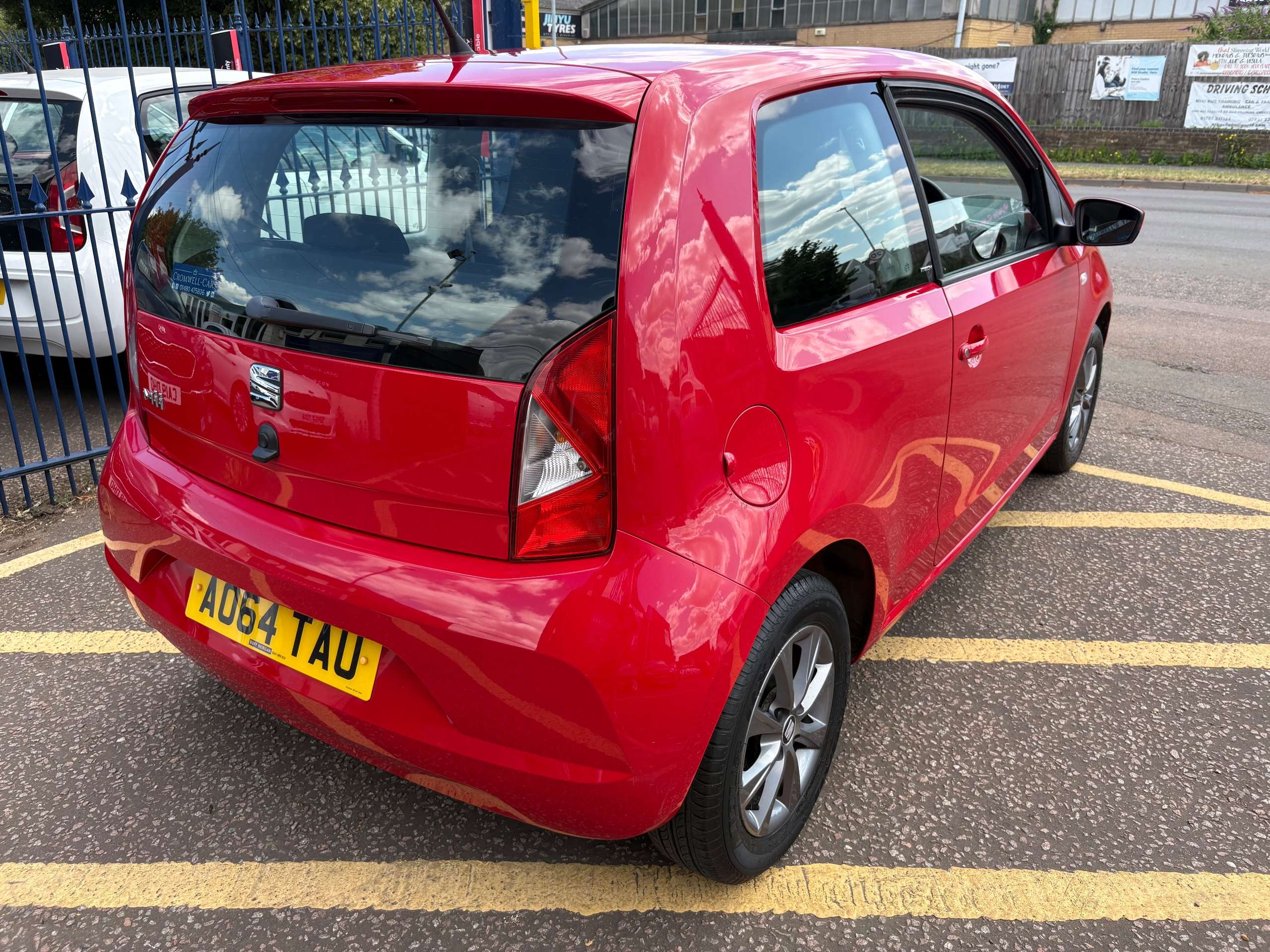 A 2014 SEAT MII (64 plate) 1.0 I TECH Hatchback 3dr Petrol Manual (60 ps) A 2014 SEAT MII (64 plate) 1.0 I TECH Hatchback 3dr Petrol Manual (60 ps)