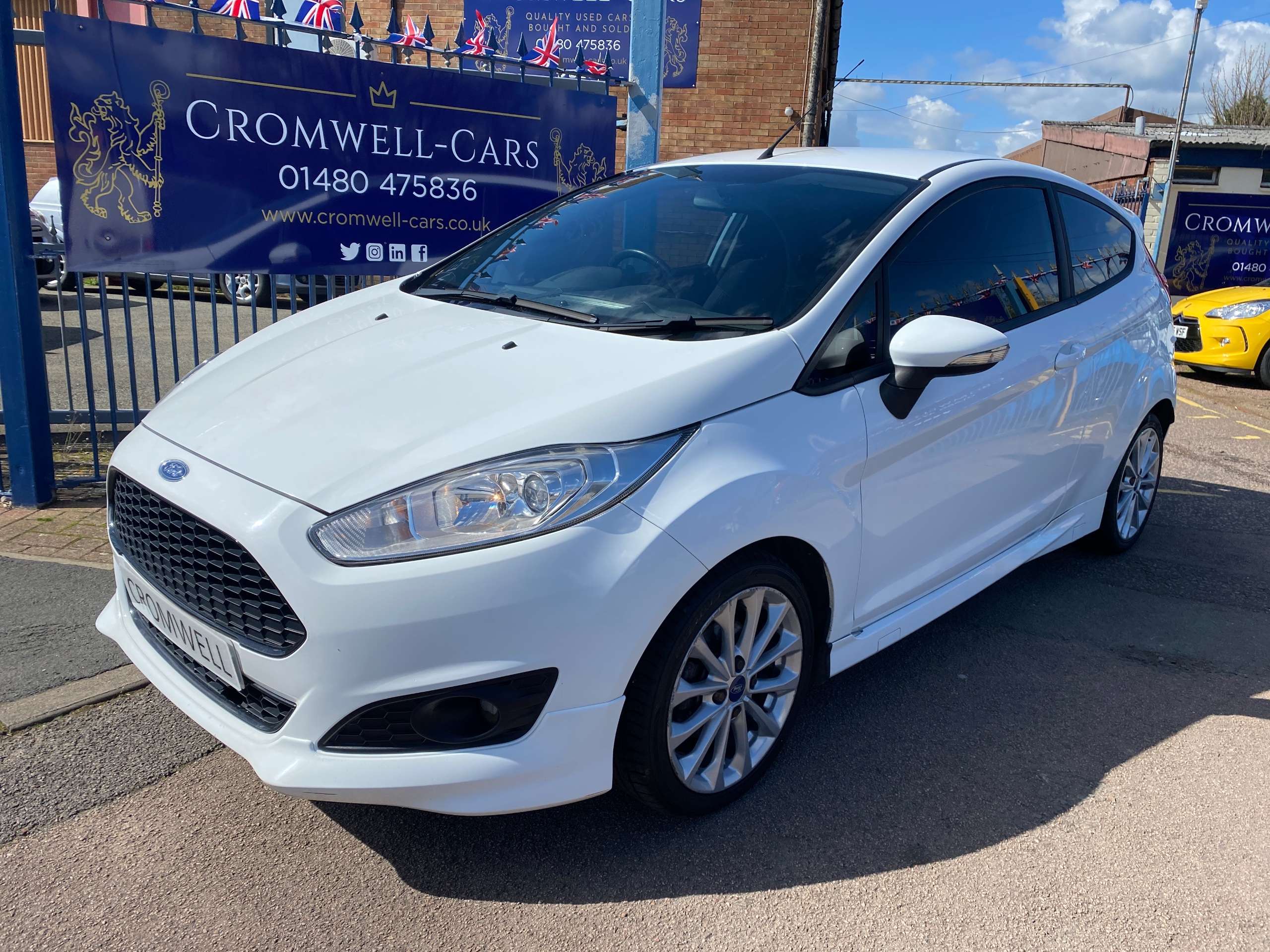 A 2013 FORD FIESTA (63 plate) 1.0 EcoBoost 125 Zetec S 3dr A 2013 FORD FIESTA (63 plate) 1.0 EcoBoost 125 Zetec S 3dr