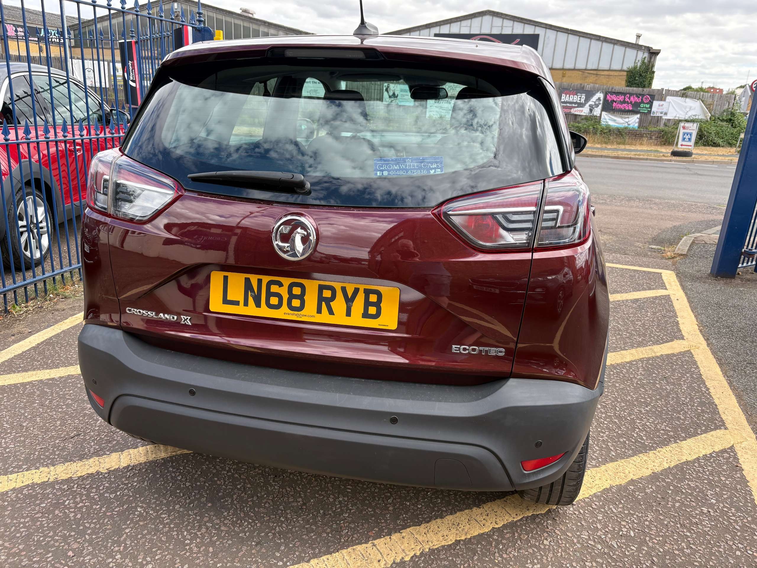 A 2018 VAUXHALL CROSSLAND X (68 plate) 1.2 Turbo ecoTEC SE Nav SUV 5 Door (110 ps) A 2018 VAUXHALL CROSSLAND X (68 plate) 1.2 Turbo ecoTEC SE Nav SUV 5 Door (110 ps)