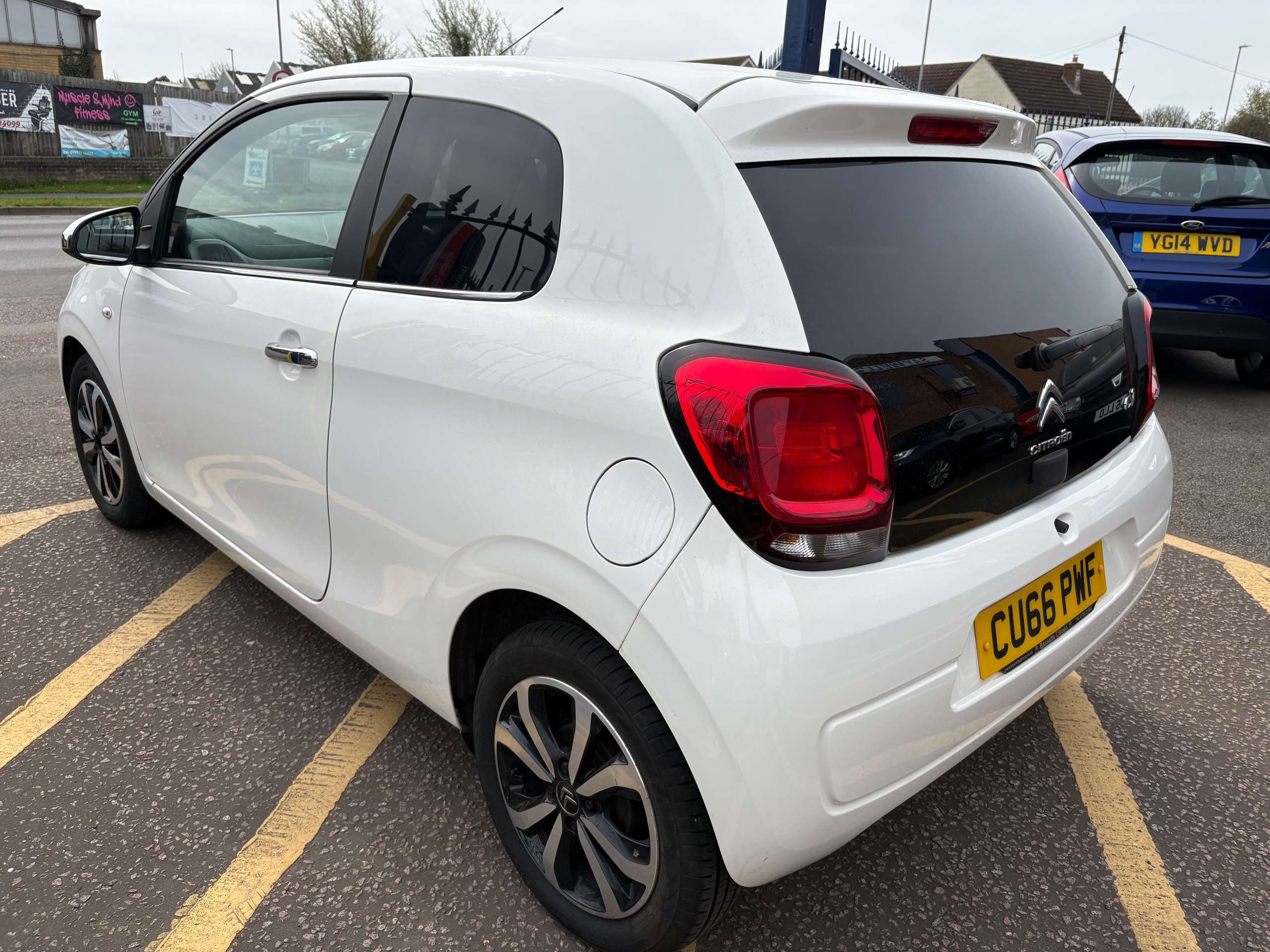 A 2016 CITROEN C1 (66 plate) 1.2 Flair Hatchback 3 Door - 20 Road Tax A 2016 CITROEN C1 (66 plate) 1.2 Flair Hatchback 3 Door - 20 Road Tax