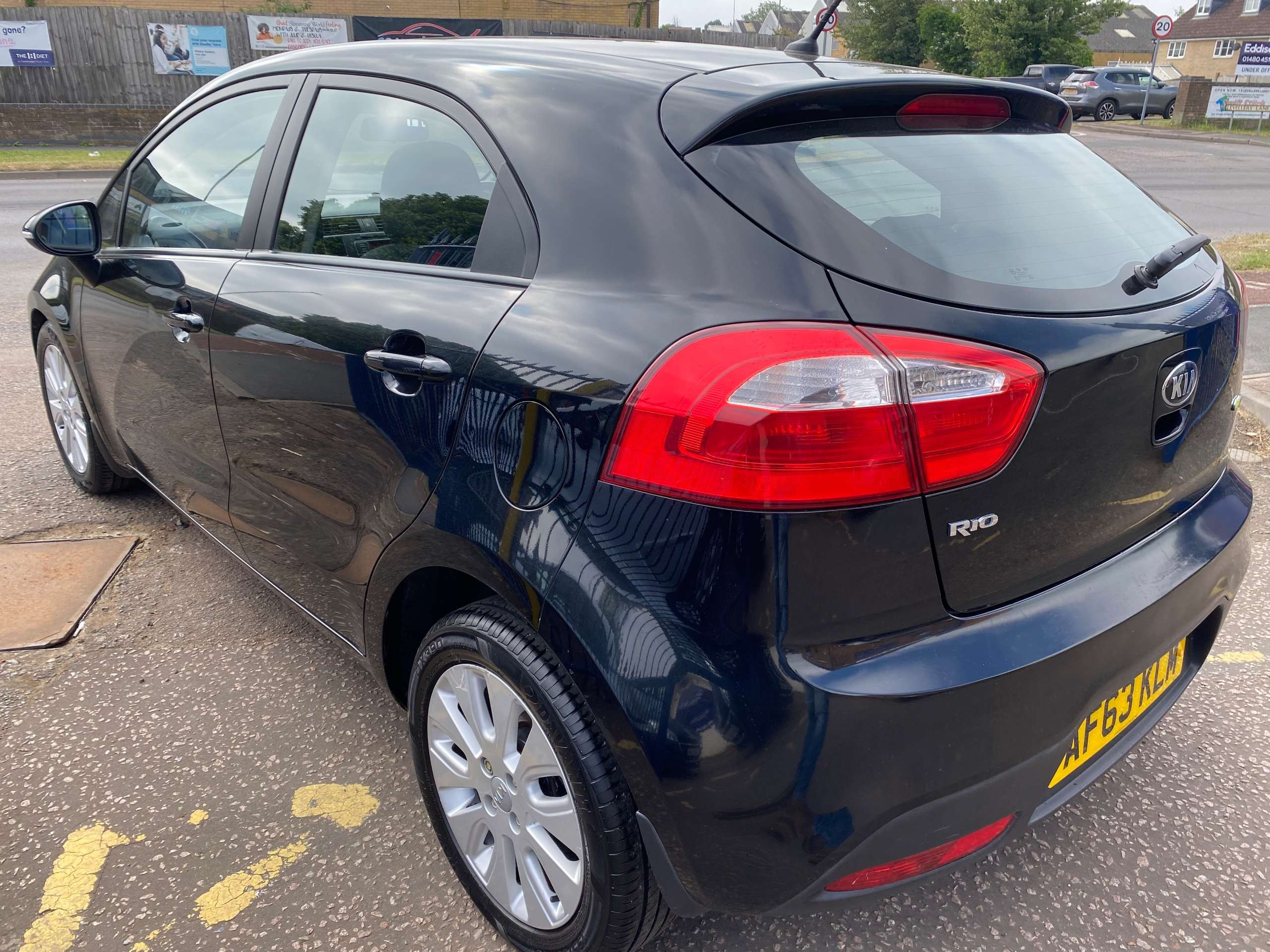 2013 KIA RIO 2013 KIA RIO