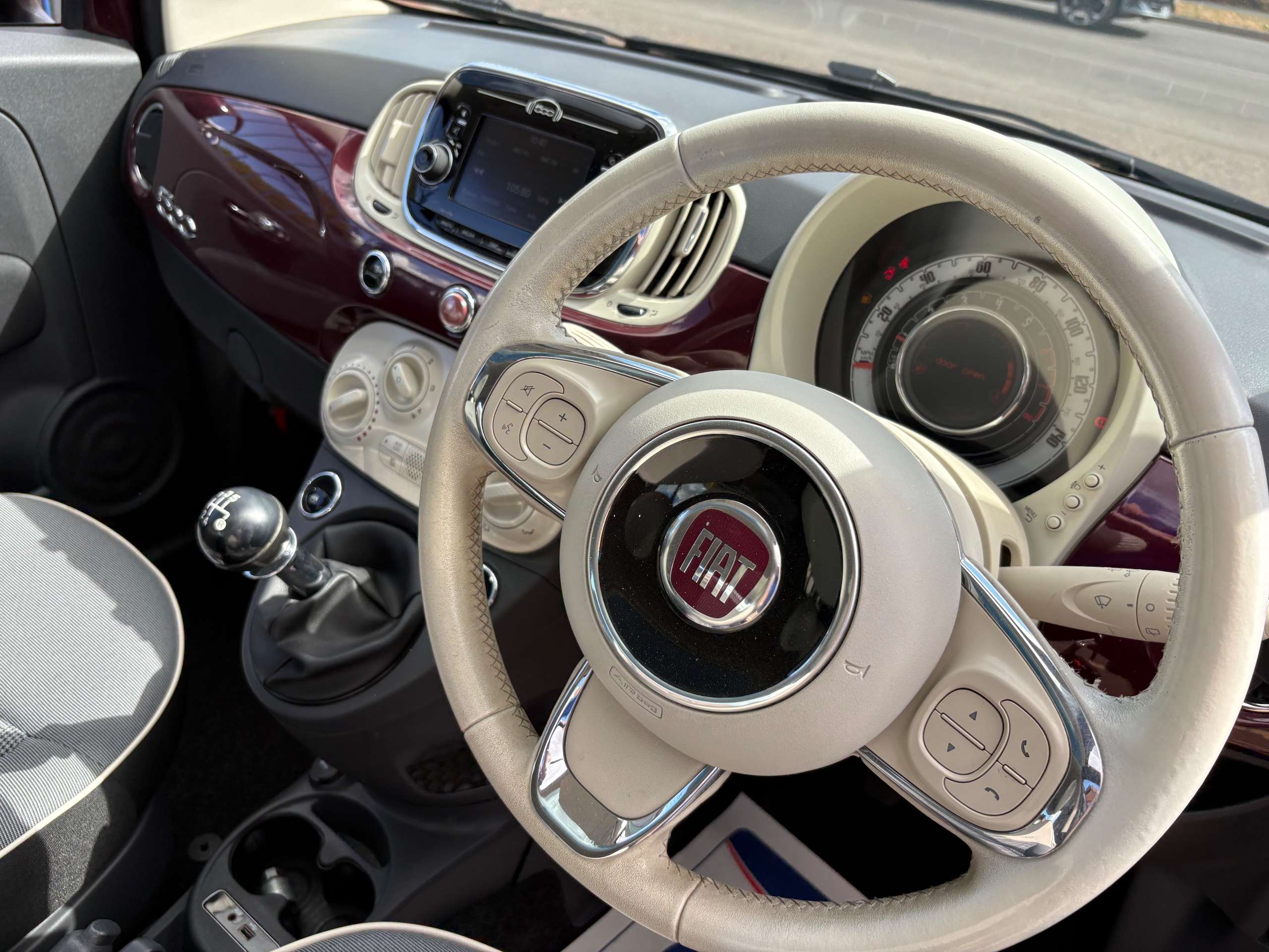 2017 FIAT 500 2017 FIAT 500